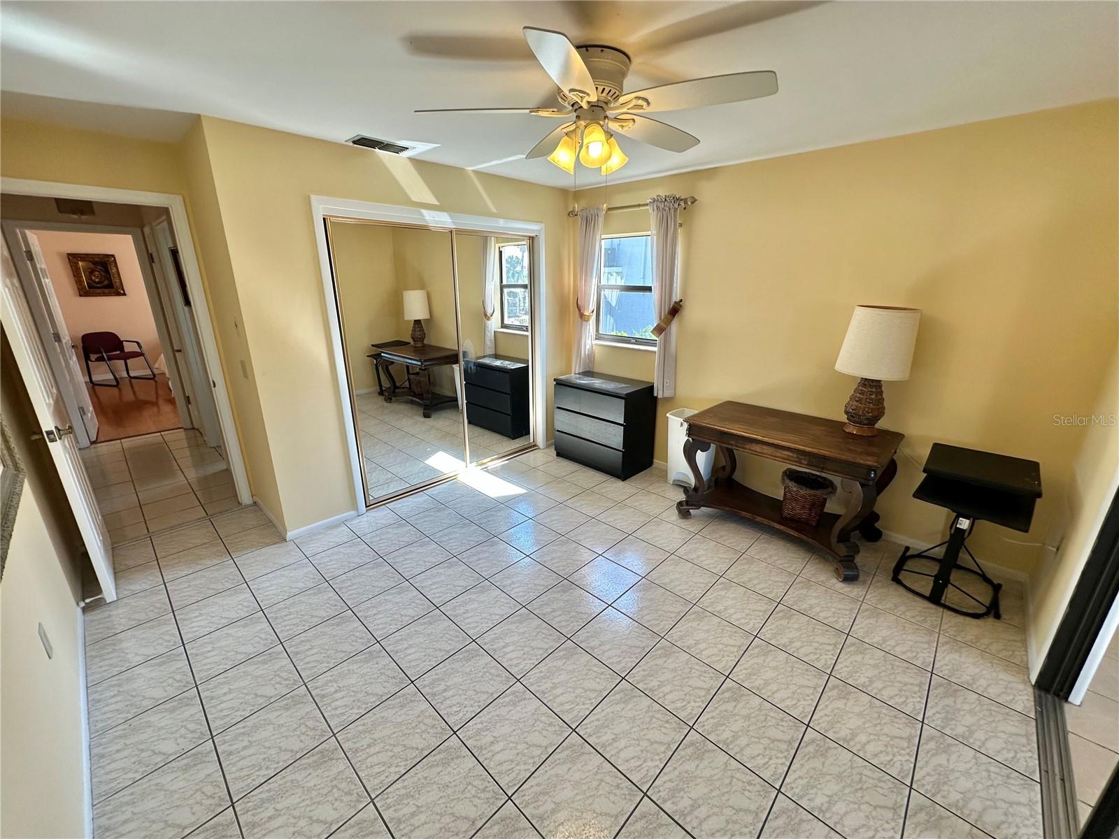 FLOR A MAR - Residential