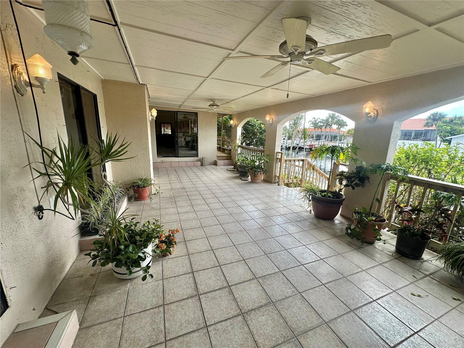 FLOR A MAR - Residential