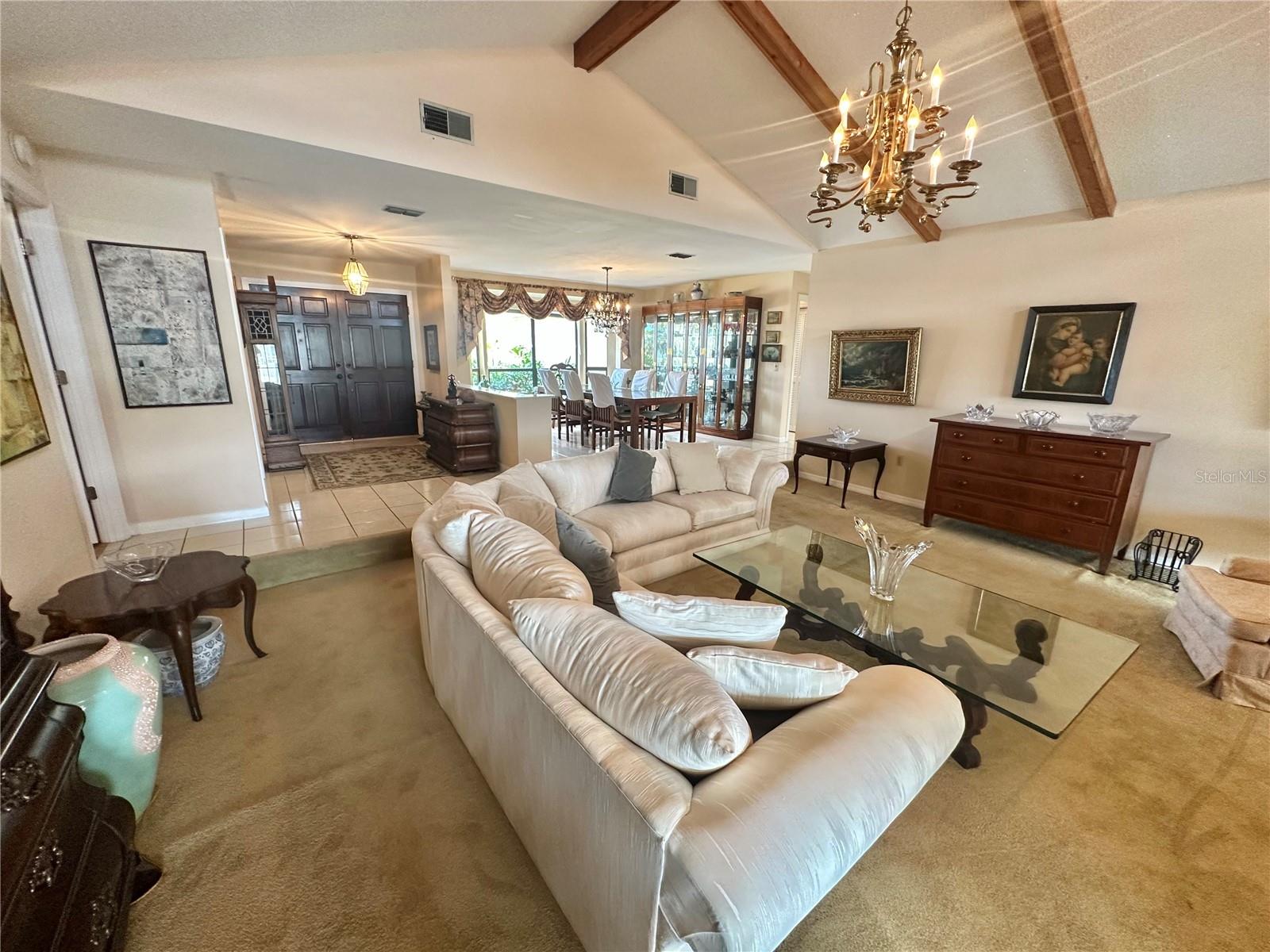 FLOR A MAR - Residential