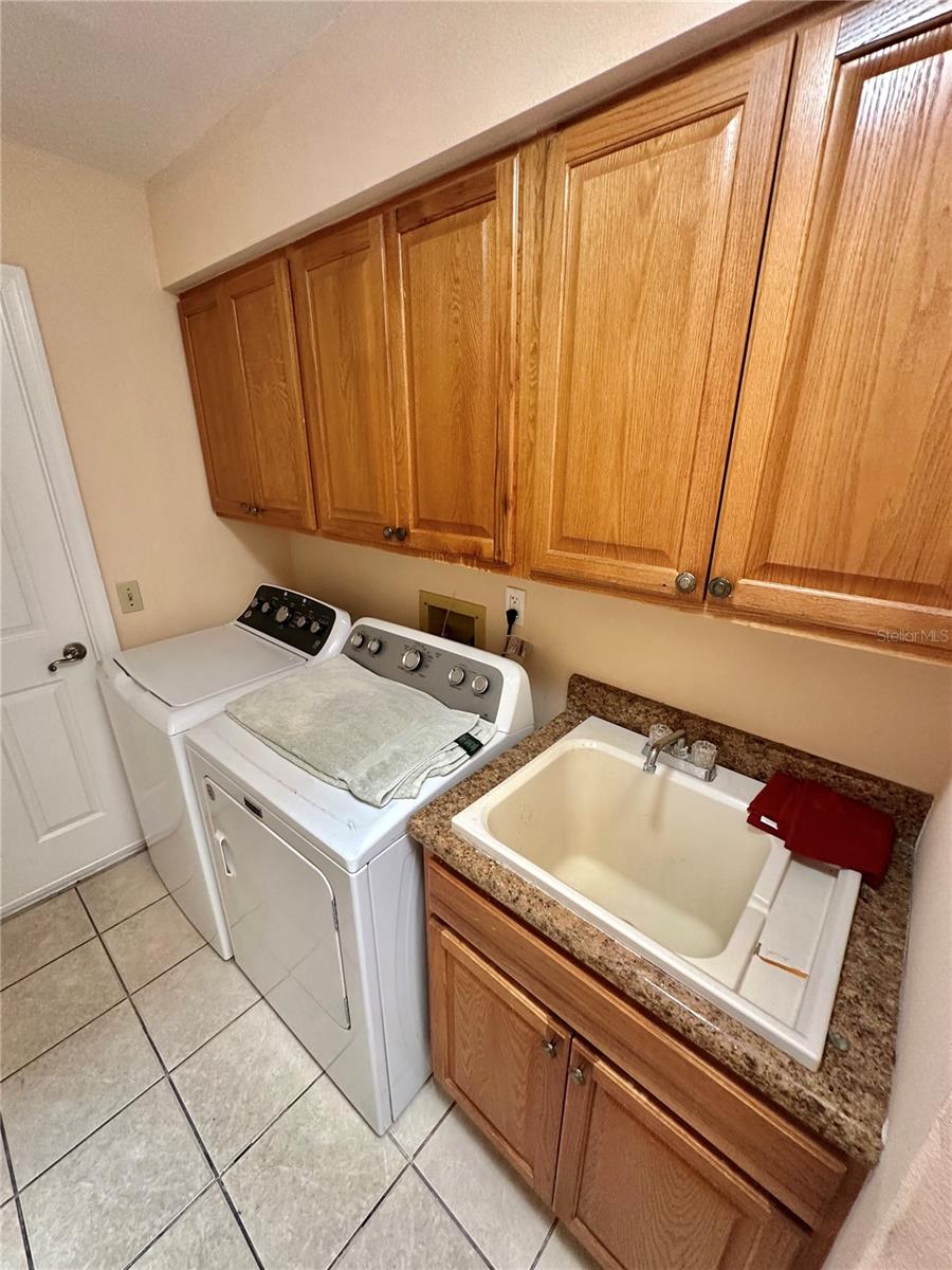 FLOR A MAR - Residential