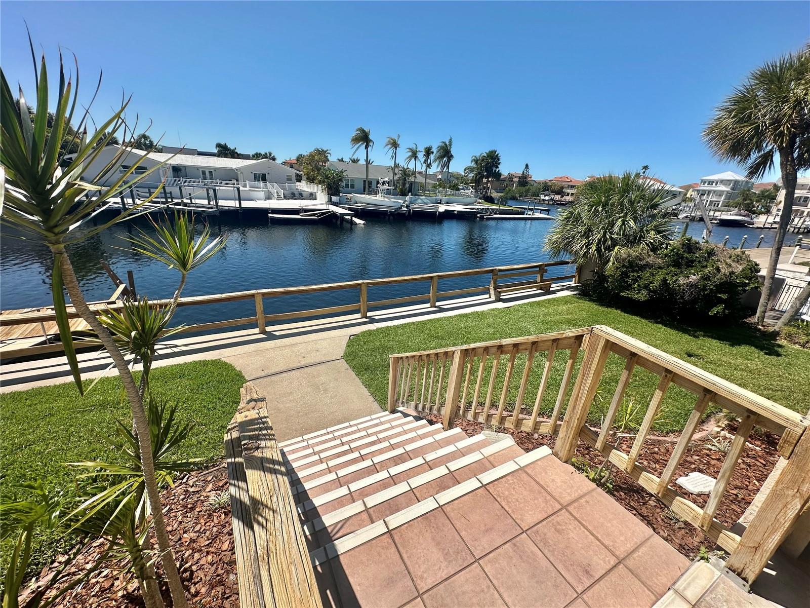 FLOR A MAR - Residential