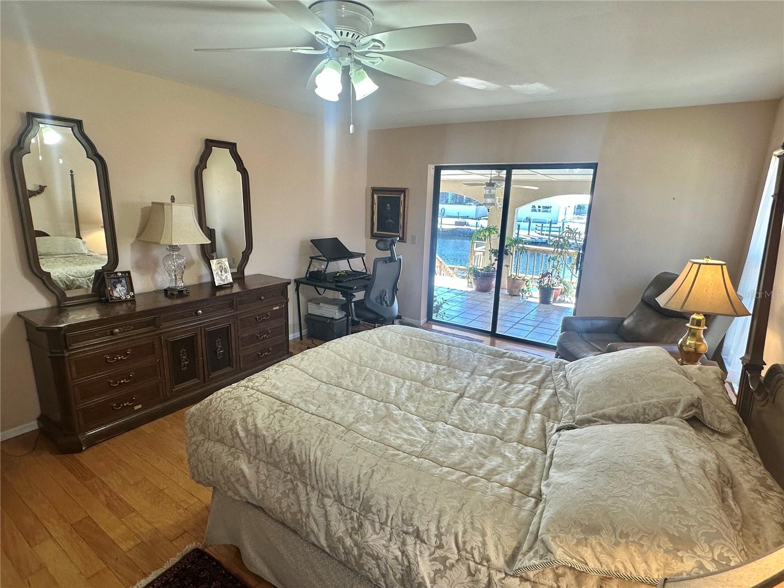 FLOR A MAR - Residential