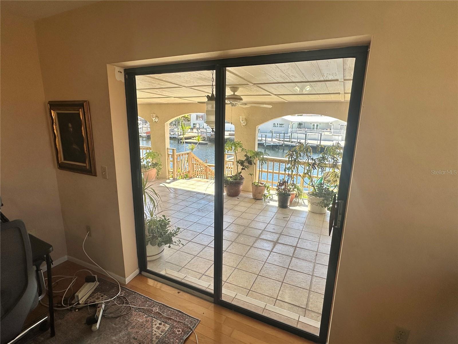 FLOR A MAR - Residential