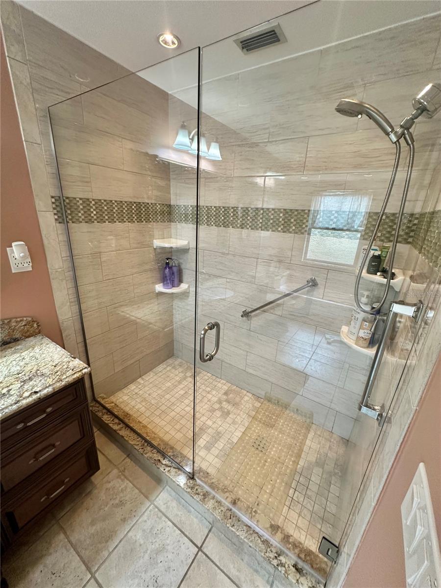 FLOR A MAR - Residential