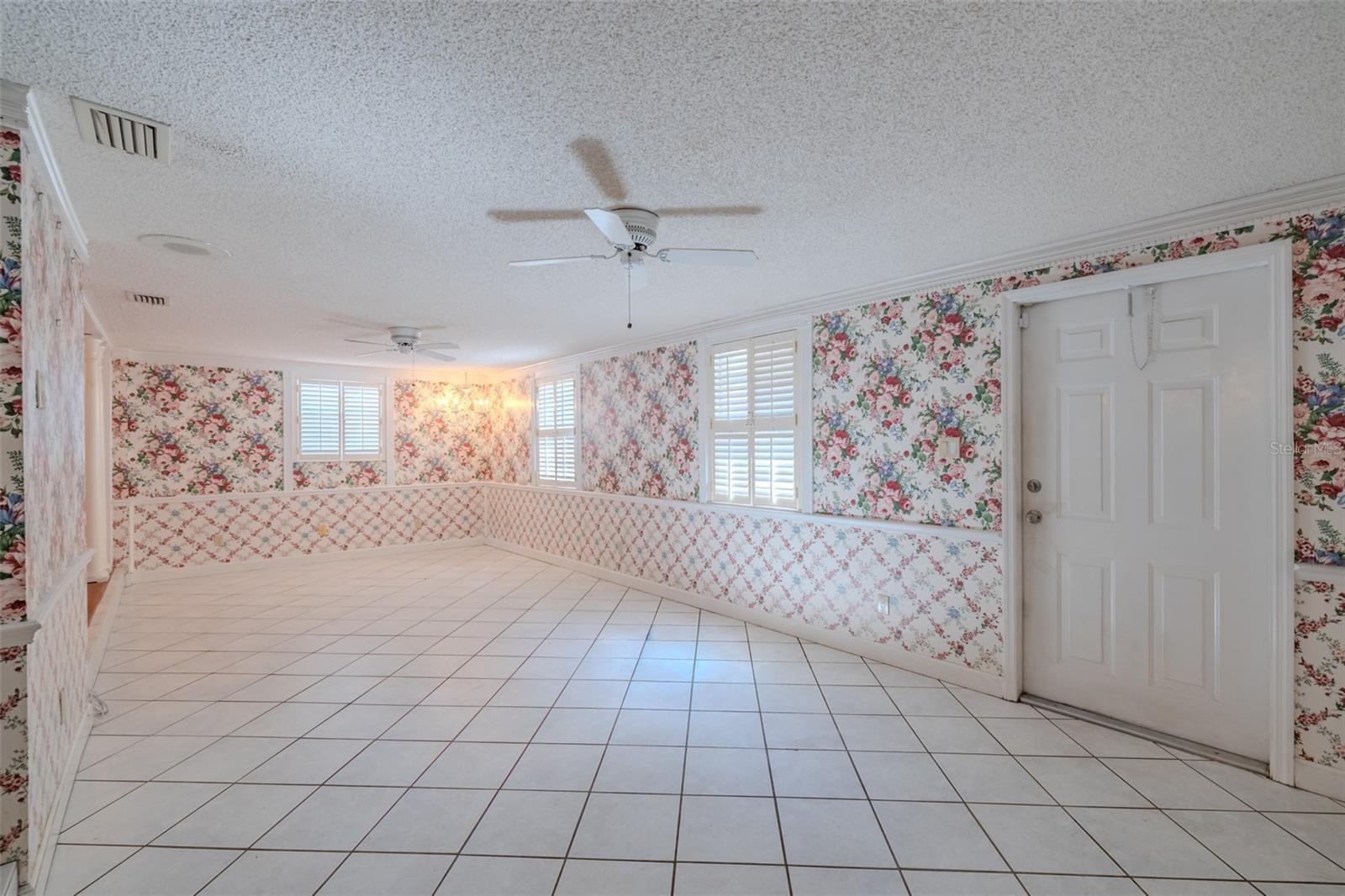 VAN SANT SUB - Residential