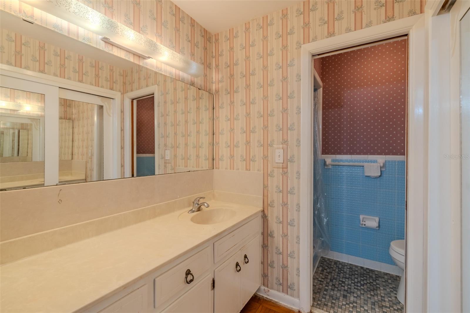 VAN SANT SUB - Residential