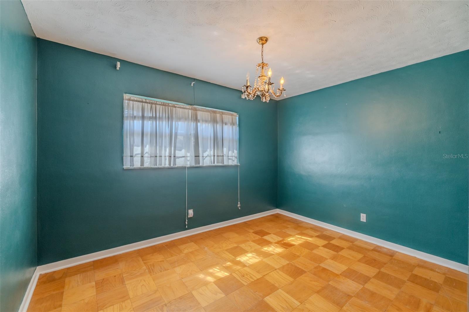 VAN SANT SUB - Residential