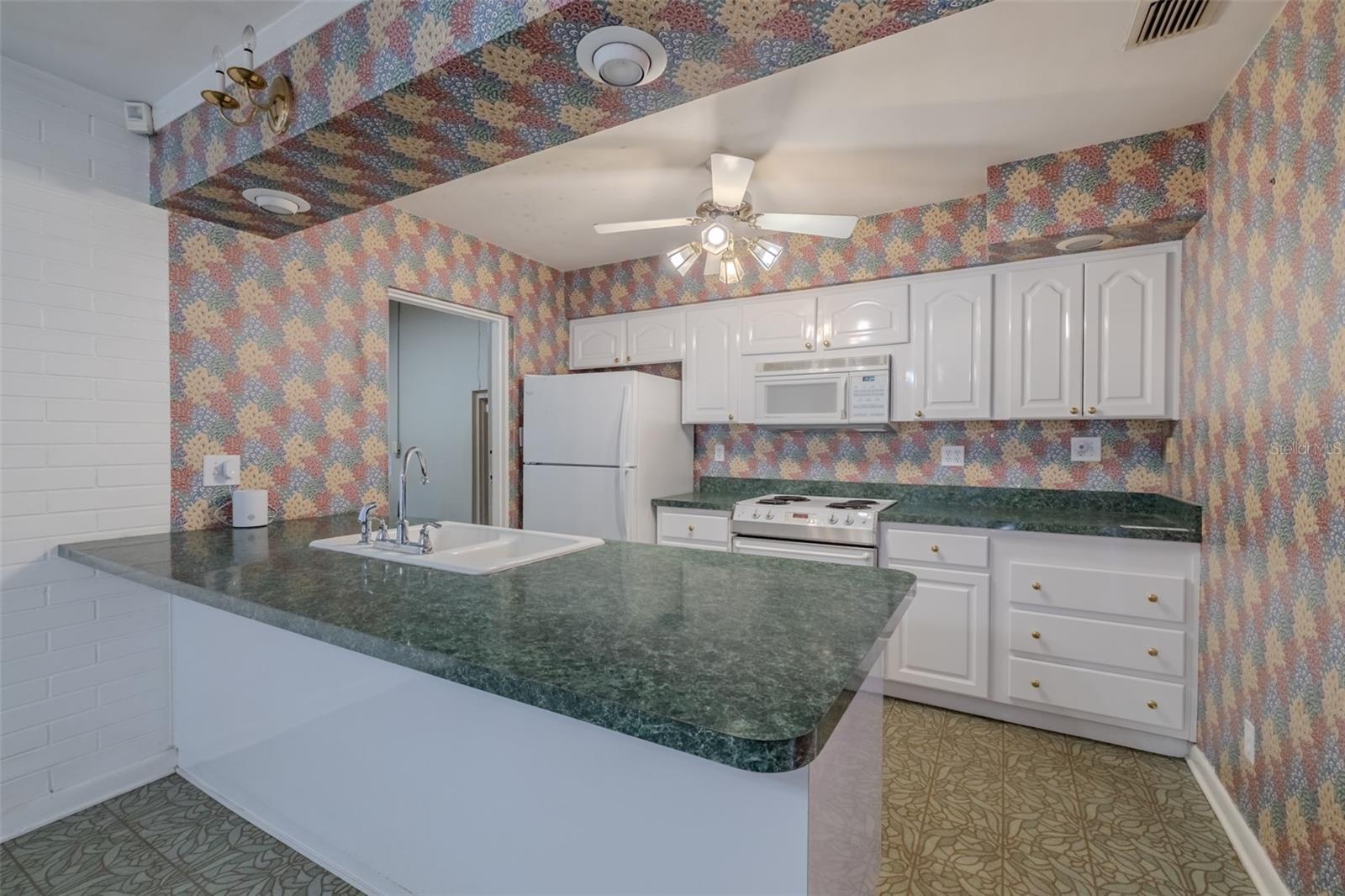 VAN SANT SUB - Residential