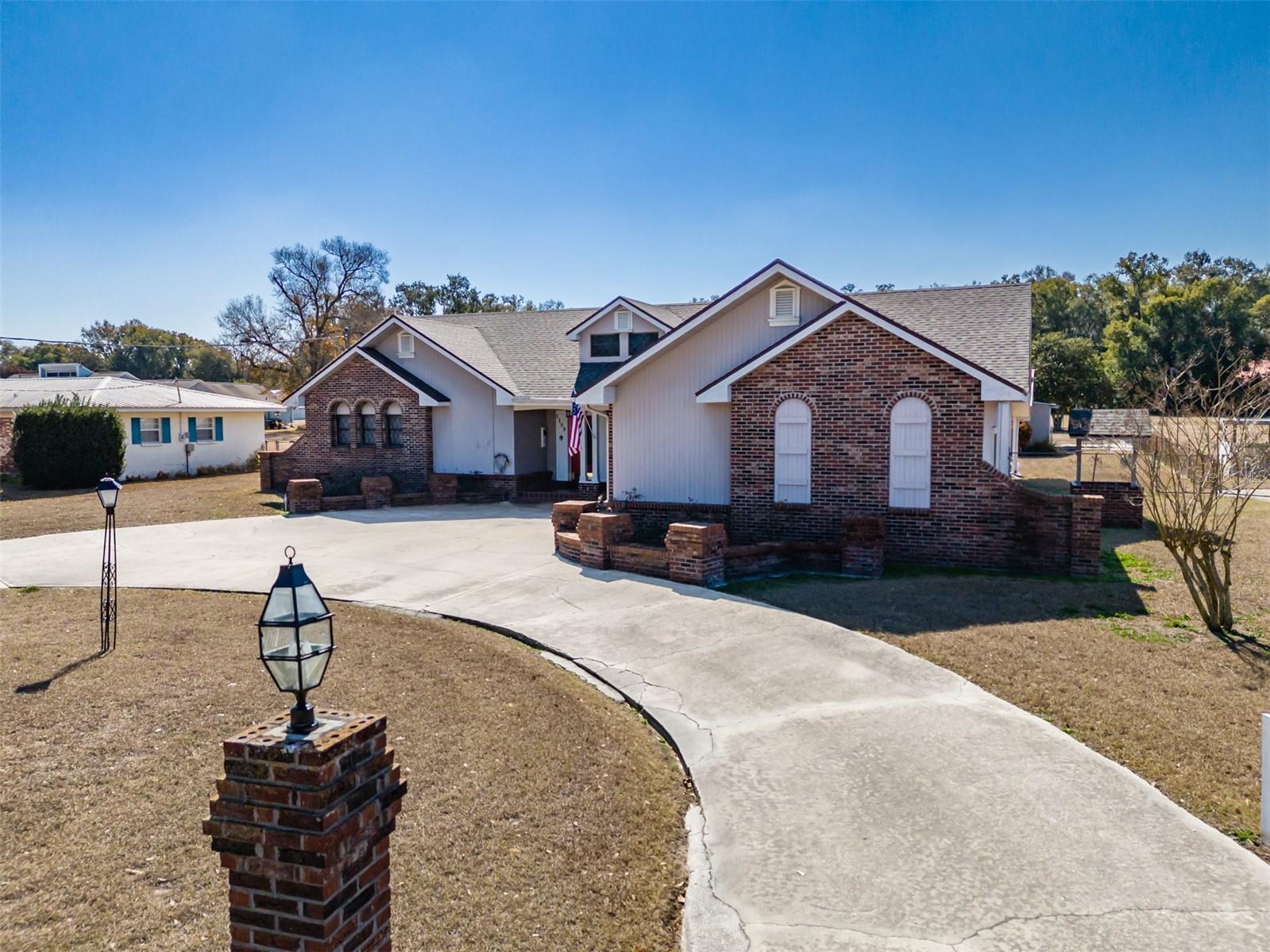 VAN SANT SUB - Residential