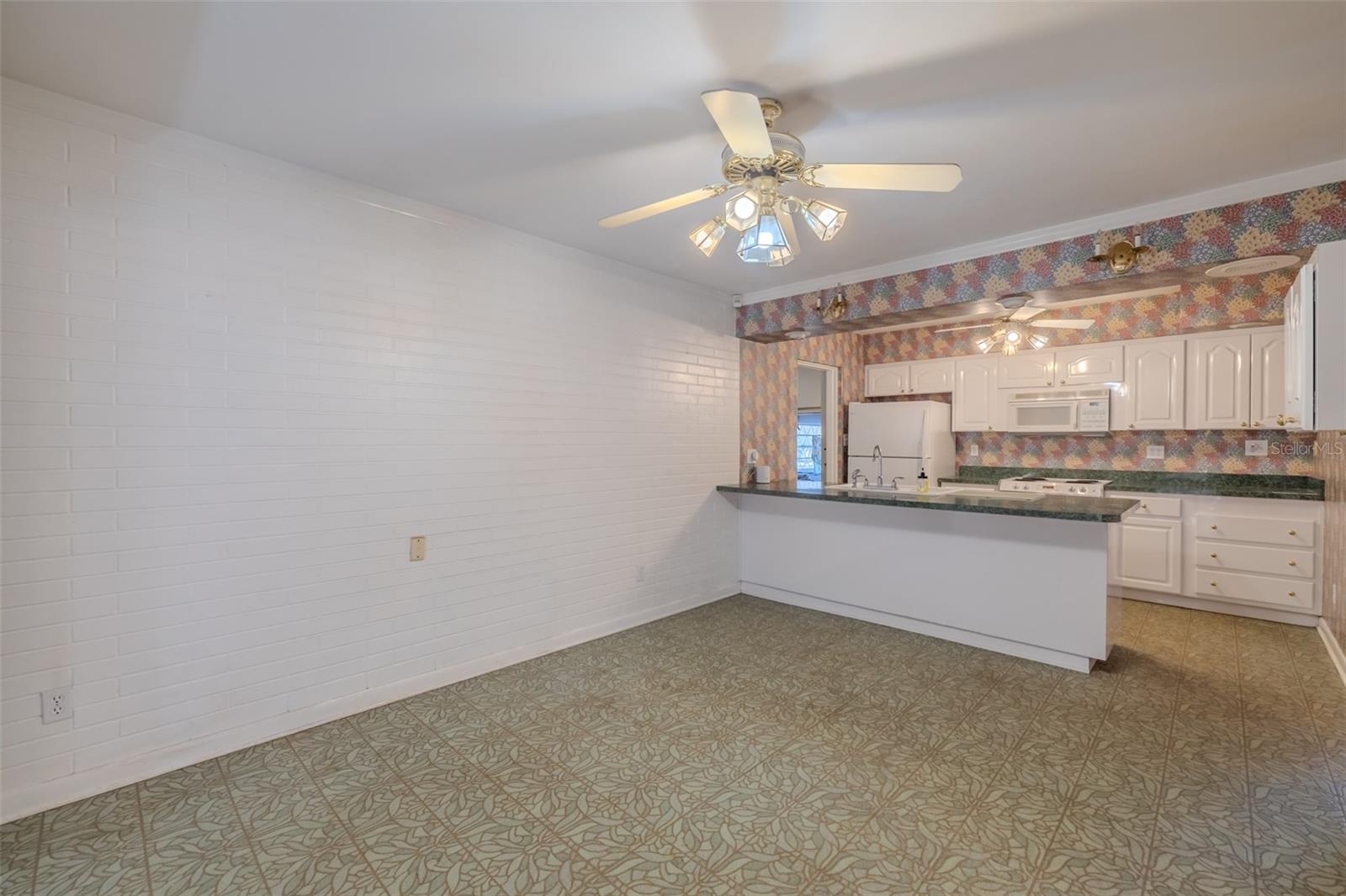 VAN SANT SUB - Residential