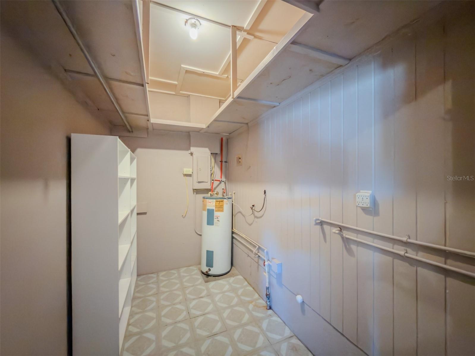 VAN SANT SUB - Residential