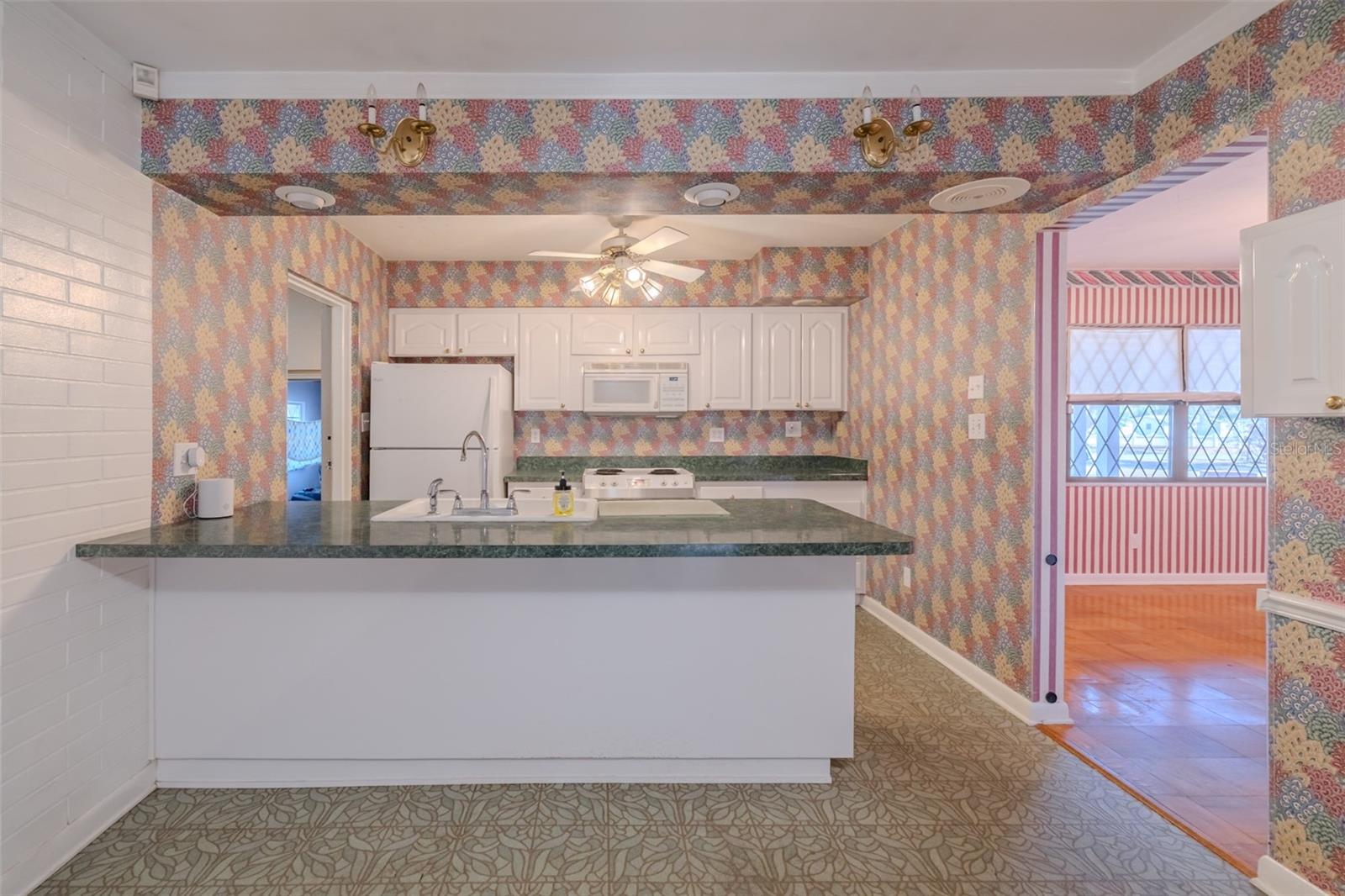 VAN SANT SUB - Residential