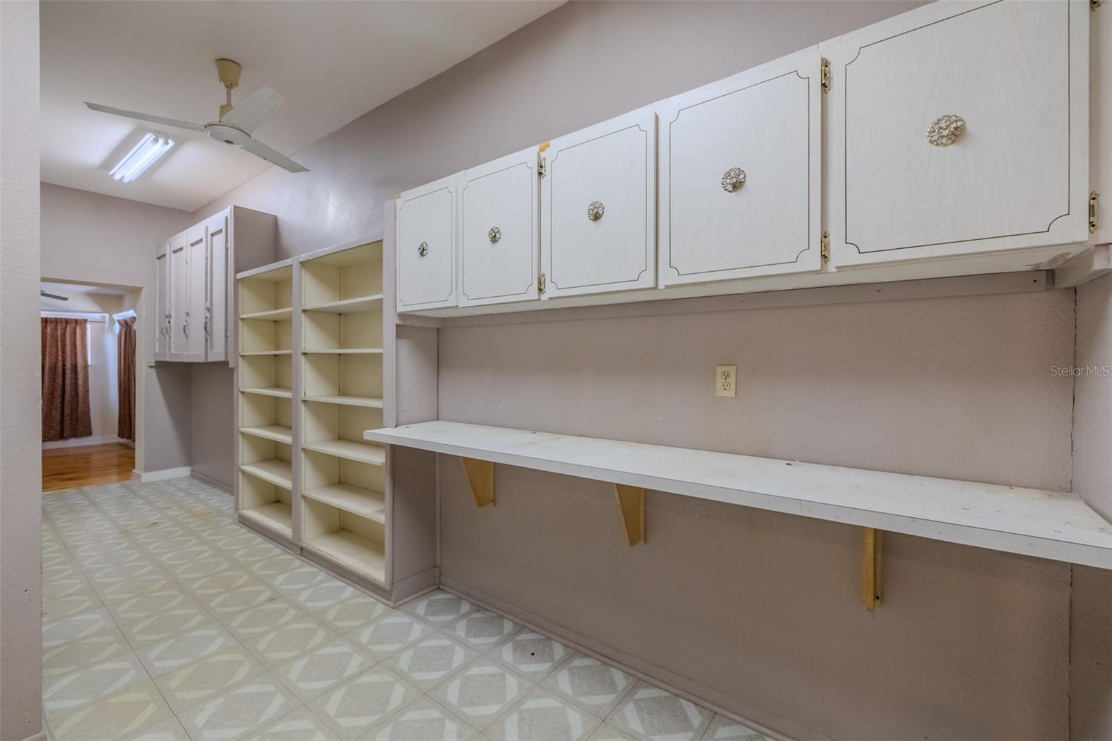 VAN SANT SUB - Residential