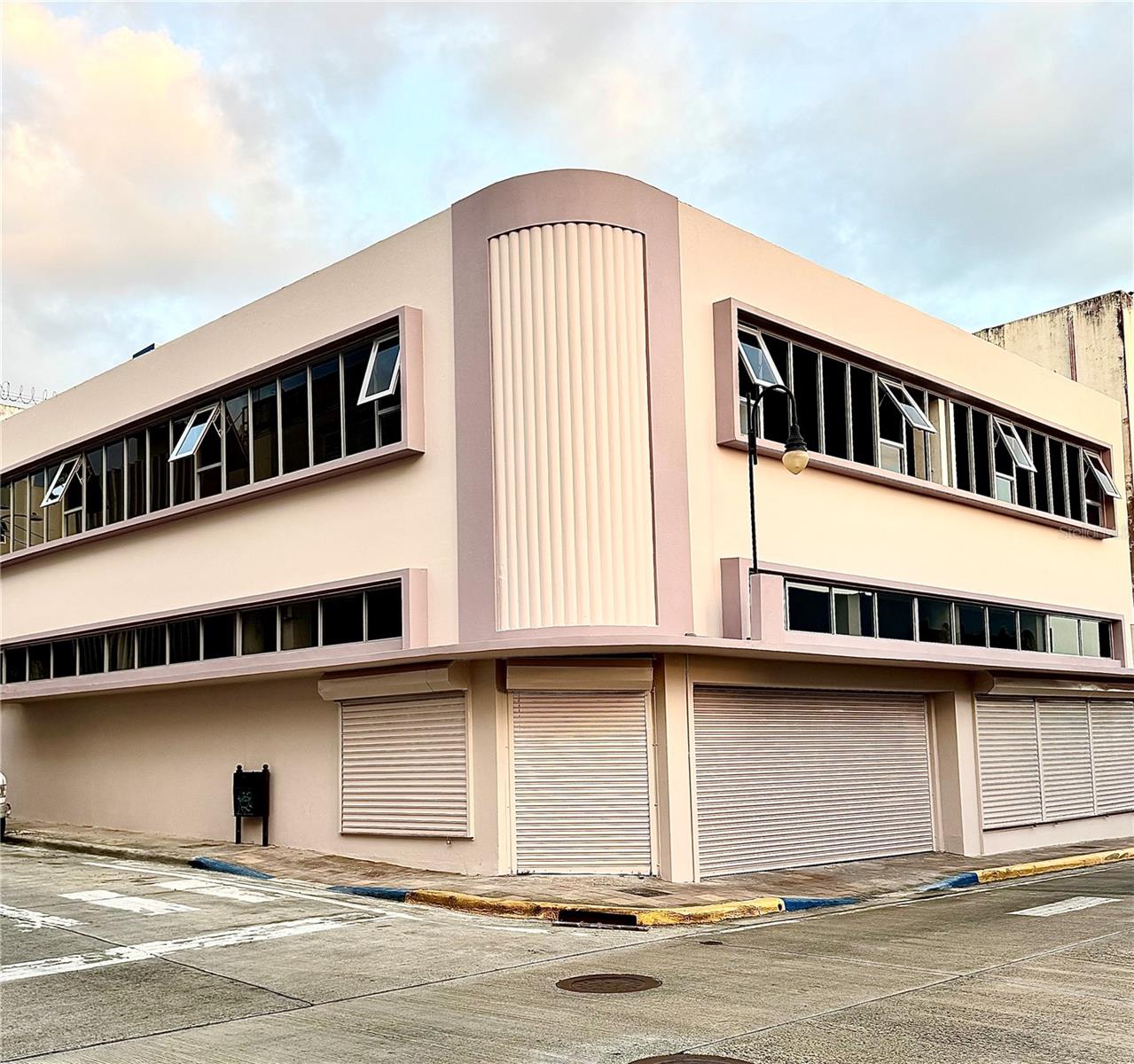 FIRST FLOOR!!!! Open commercial space, aprox 3,700 sft. FULLY REMODELED !!!!Address: 53 Emeterio Betances Street(former Post street) corner Santiago Riera Palmer Street (former Sol street ). New 3 Phase AC , 4 cassettes, new 3 phase 56.7kw/208V generator, interior garden, roll up doors, janitor room, 2 bathrooms ADA specifications, roof sealed Danosa system, asbesto and lead free certification. One square from Muñoz Rivera multilevel parking, also includes 4 parkings at Calle Del Río/Calle Muñoz Rivera private lot. Coordiantes:18.200249 -67.141022
SECOND FLOOR of additional 3,400 square feet available for $5,000.00/month