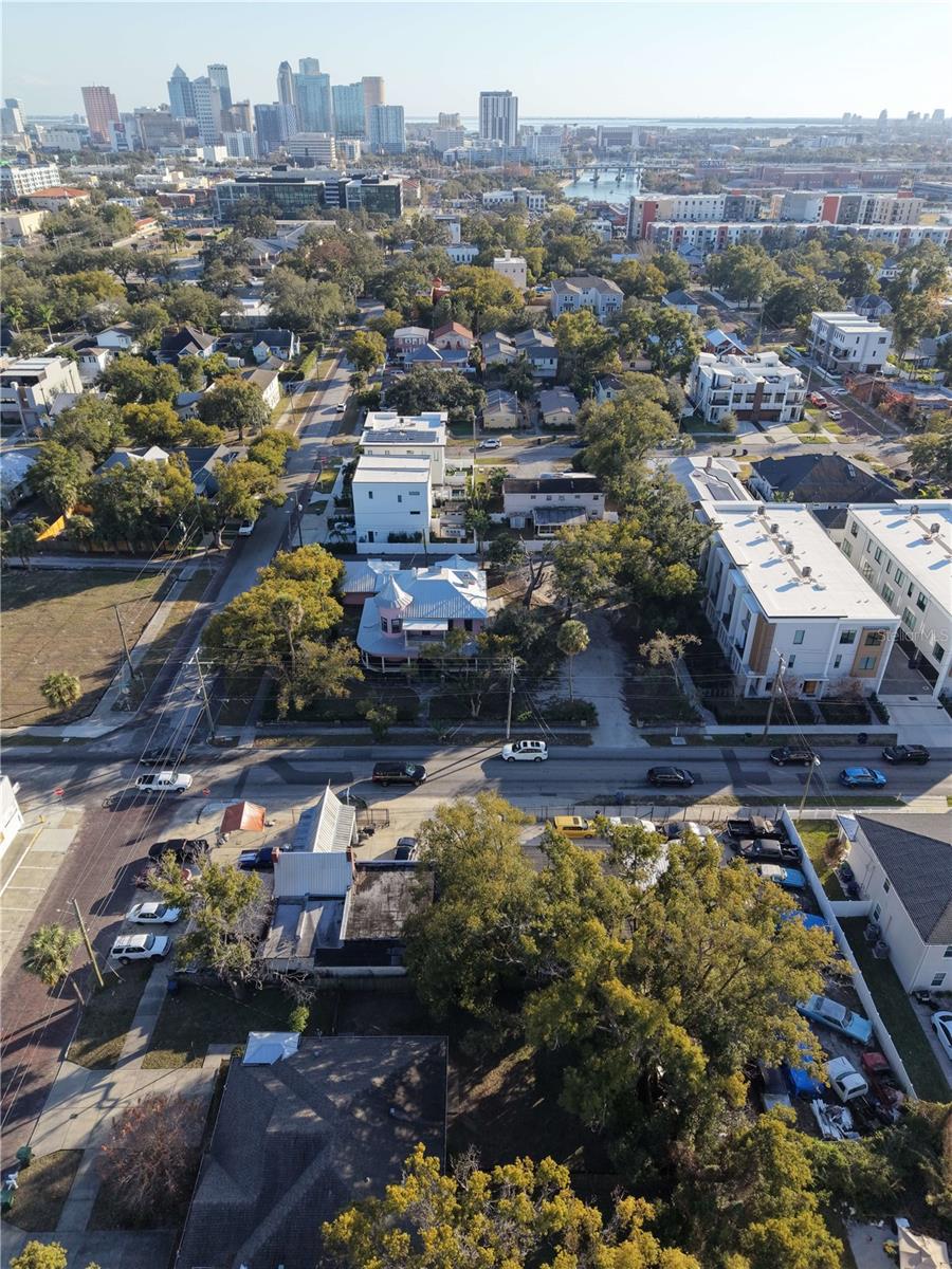 201 W COLUMBUS DRIVE