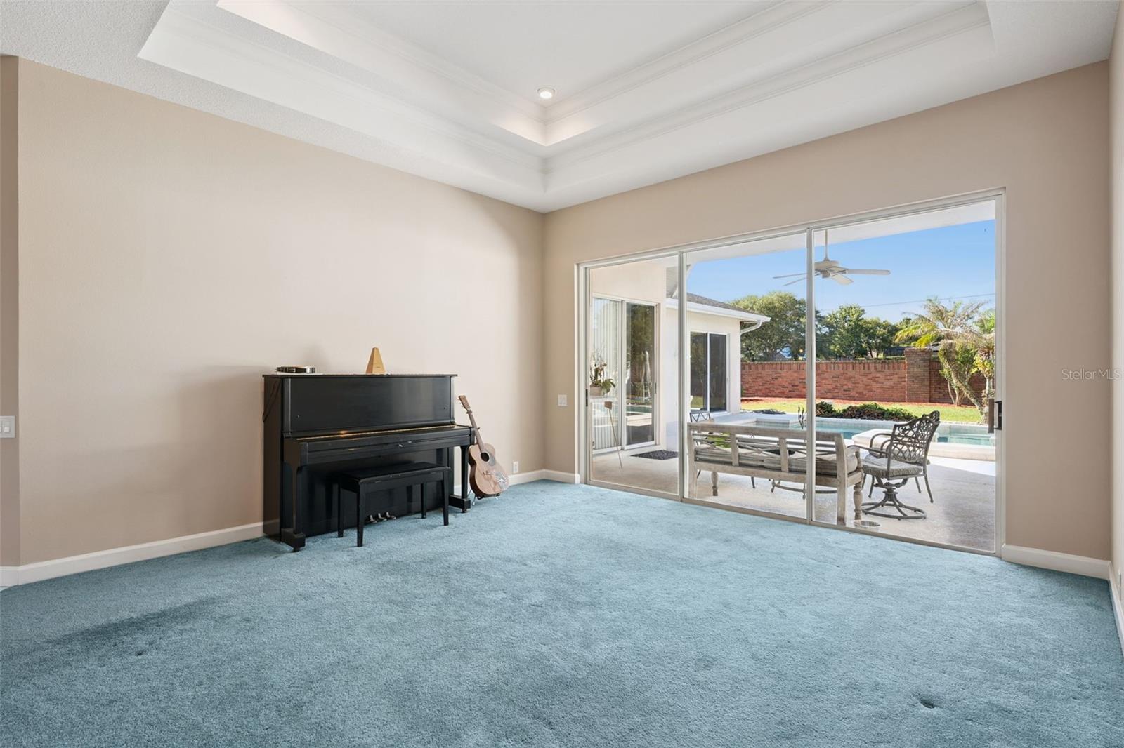 RIVER WALK - Residential