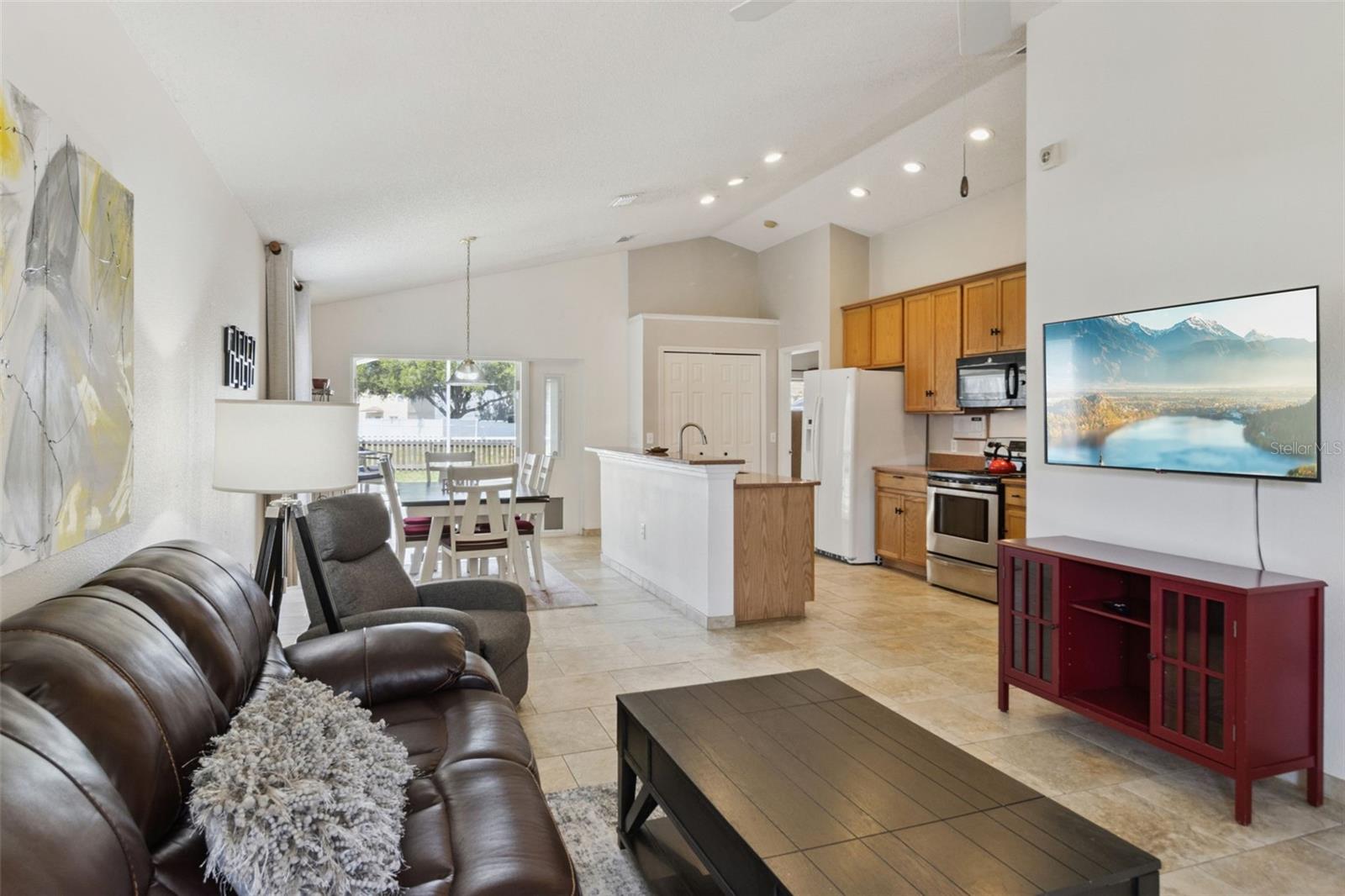 HUNTERS GREENE PH 01 - Residential