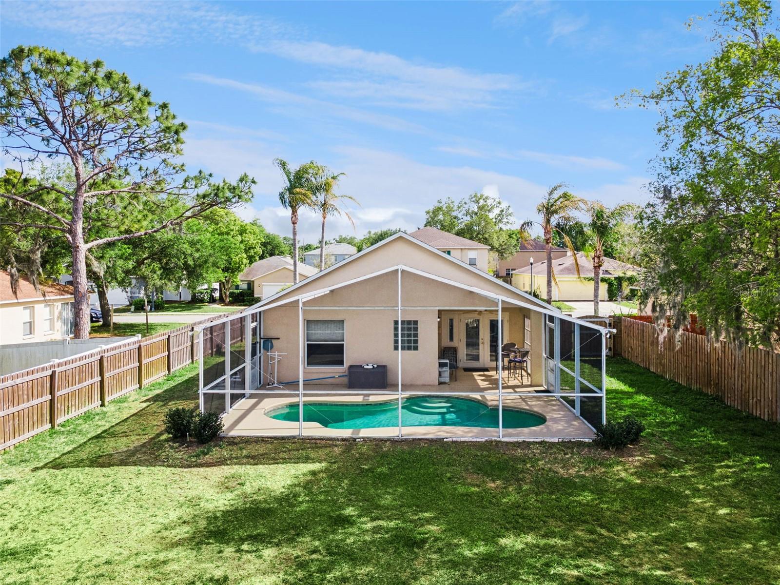 HUNTERS GREENE PH 01 - Residential