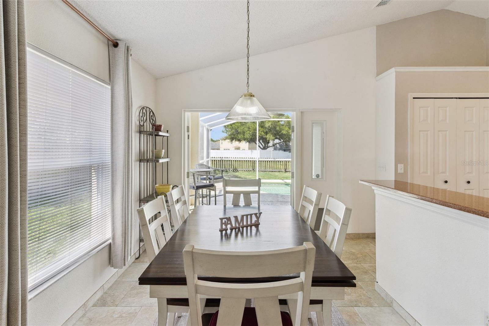 HUNTERS GREENE PH 01 - Residential