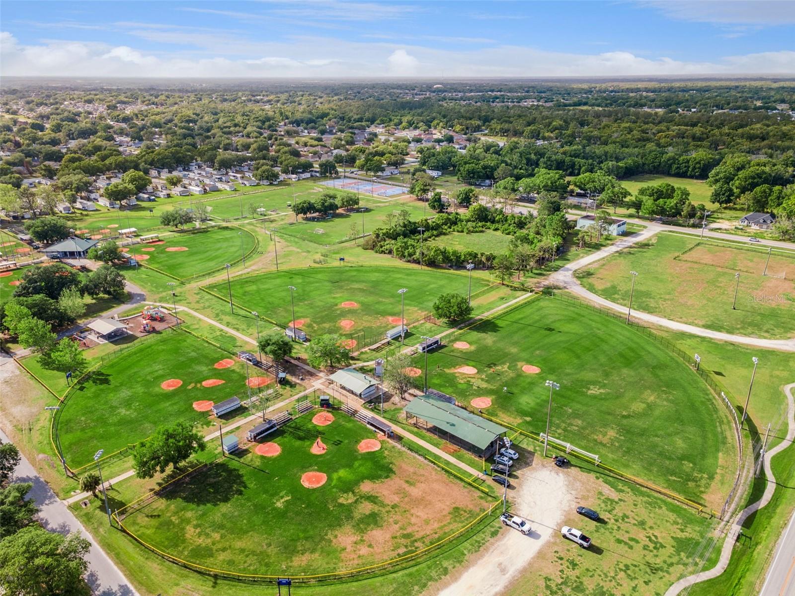 HUNTERS GREENE PH 01 - Residential