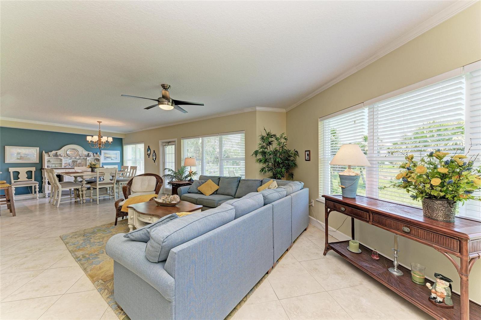 PALMA SOLA BAY CLUB PH 1 - Residential