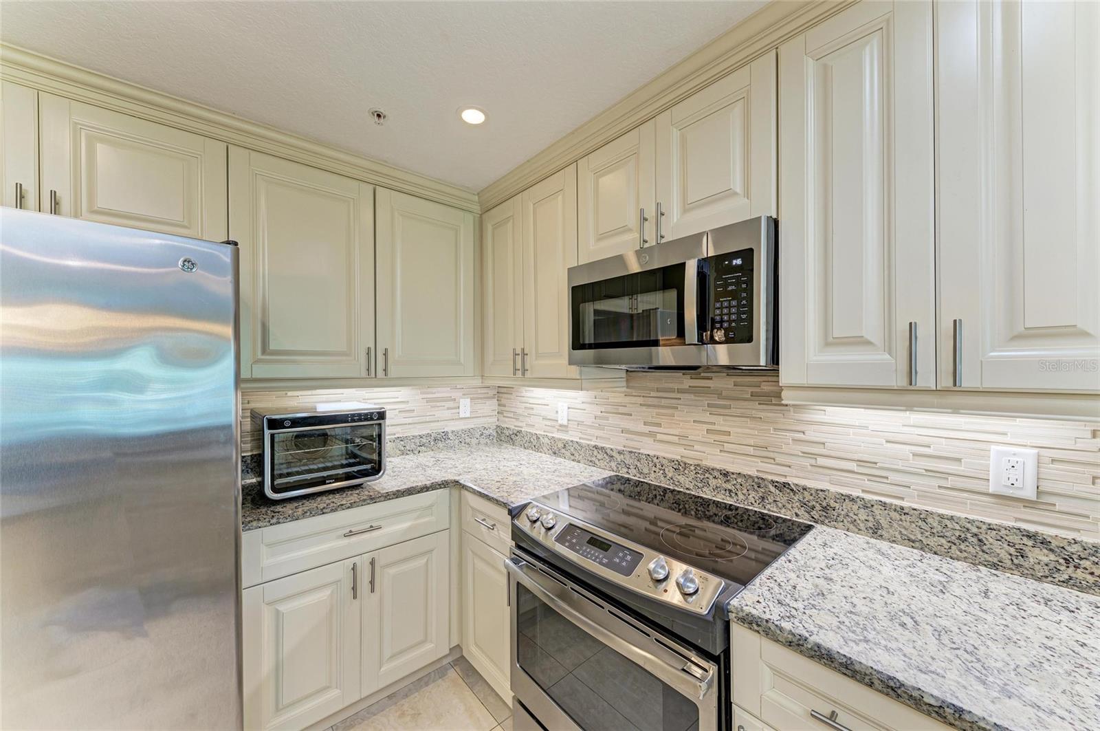 PALMA SOLA BAY CLUB PH 1 - Residential