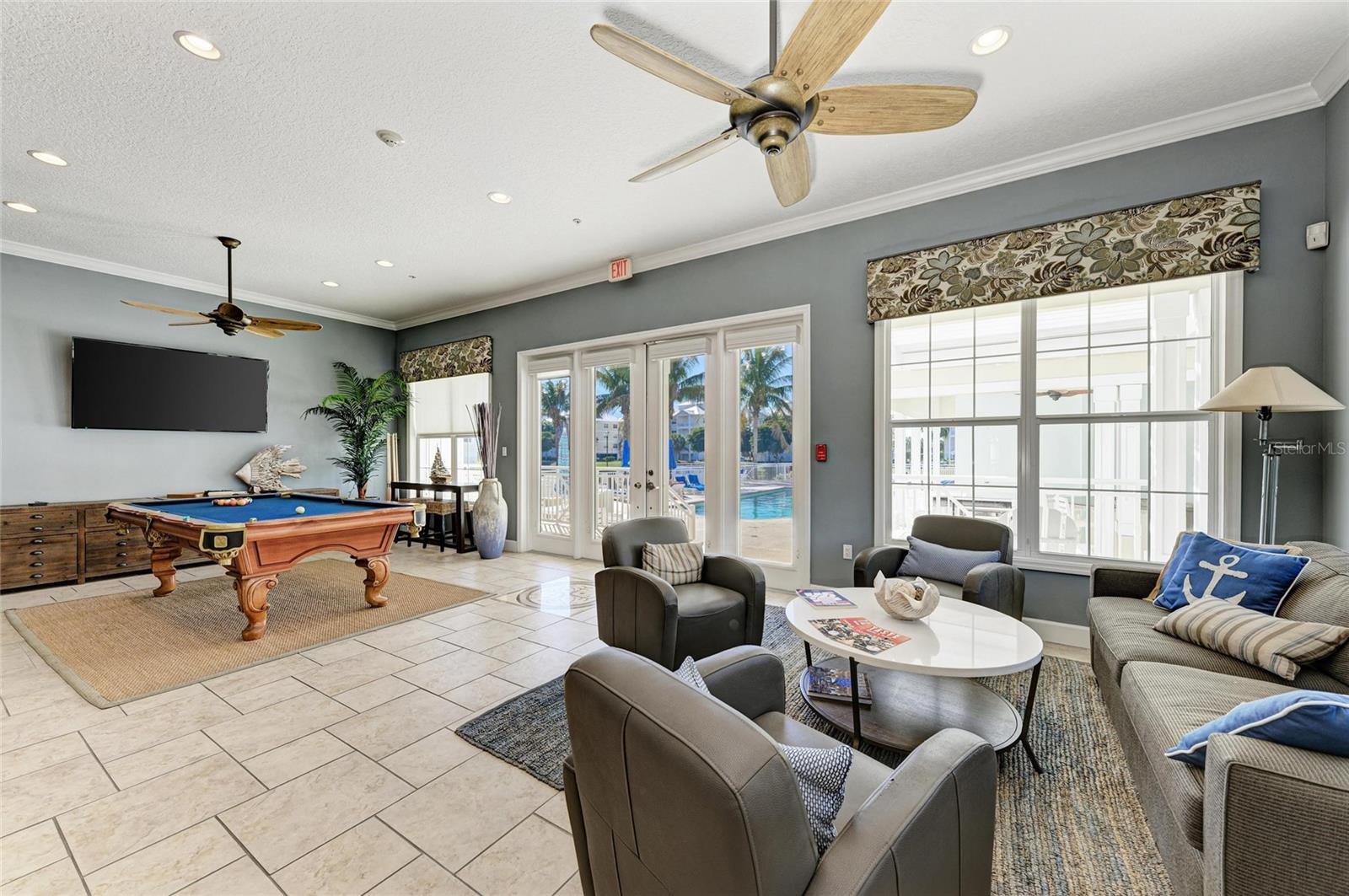 PALMA SOLA BAY CLUB PH 1 - Residential