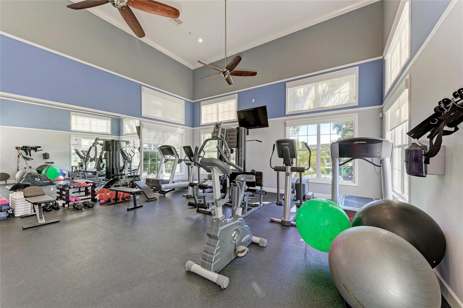 PALMA SOLA BAY CLUB PH 1 - Residential