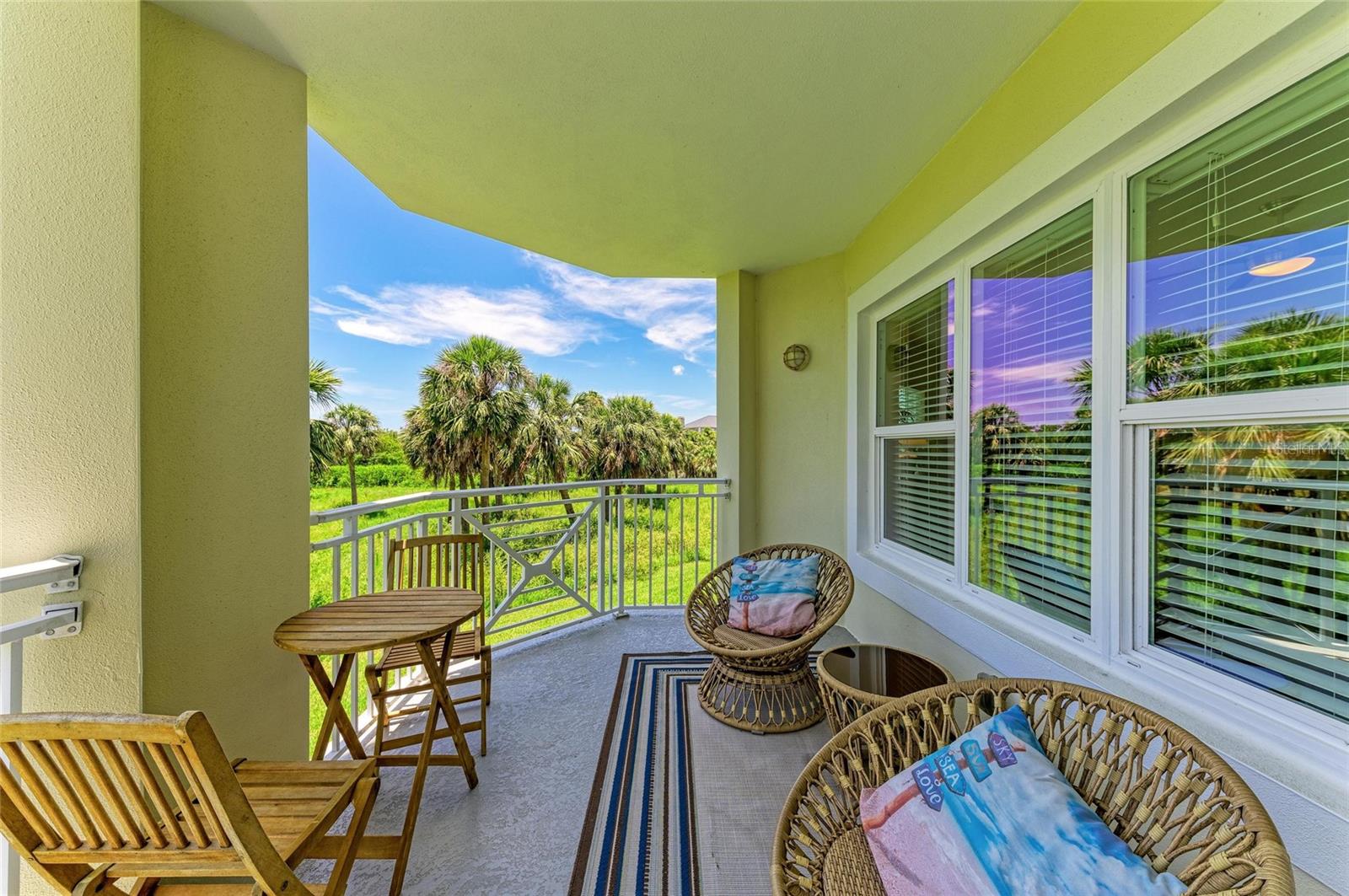 PALMA SOLA BAY CLUB PH 1 - Residential