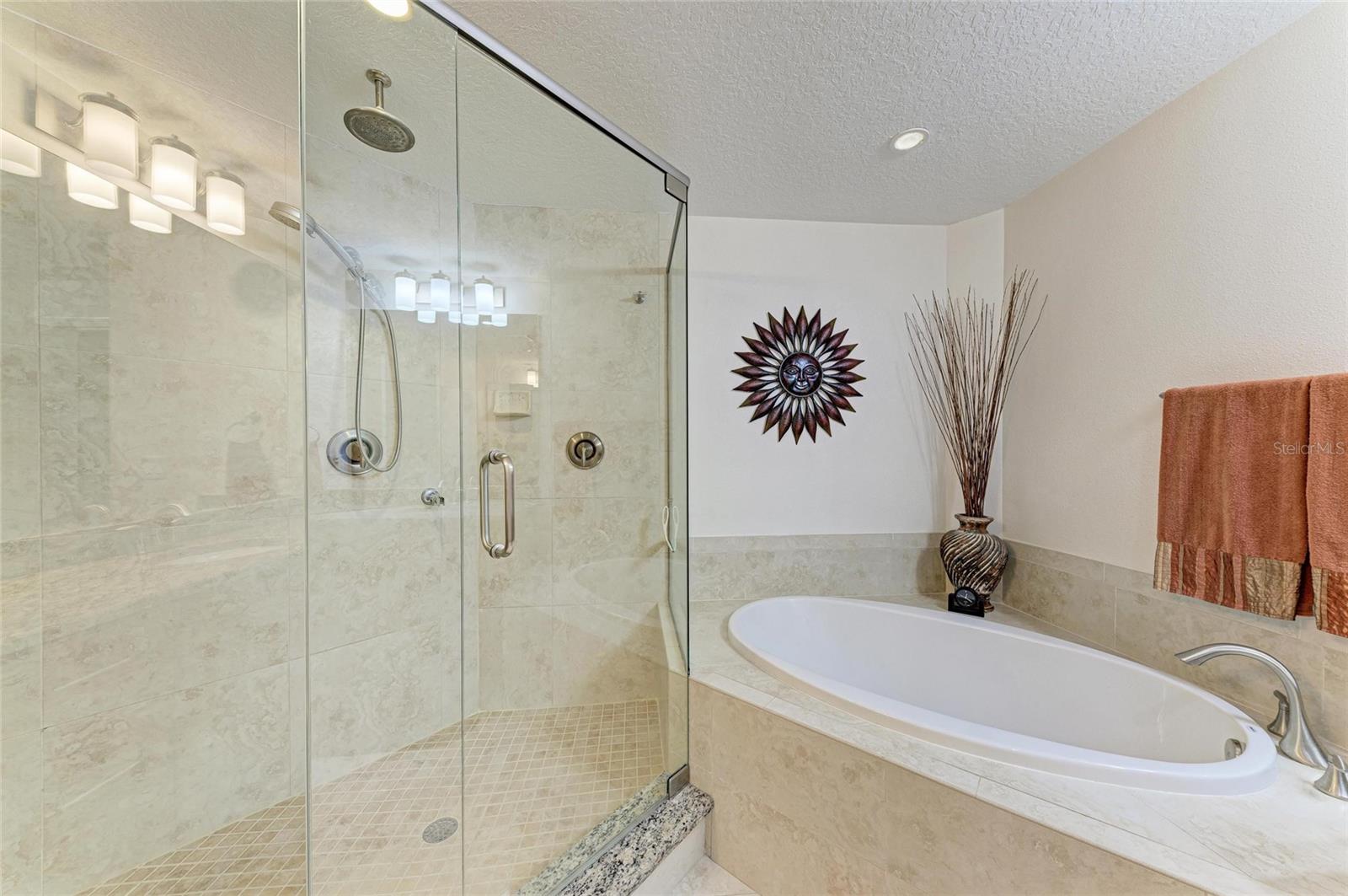 PALMA SOLA BAY CLUB PH 1 - Residential