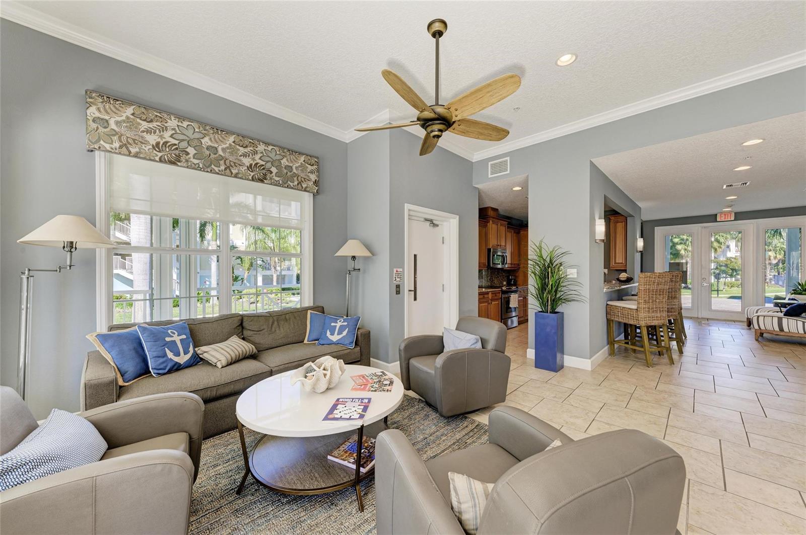 PALMA SOLA BAY CLUB PH 1 - Residential