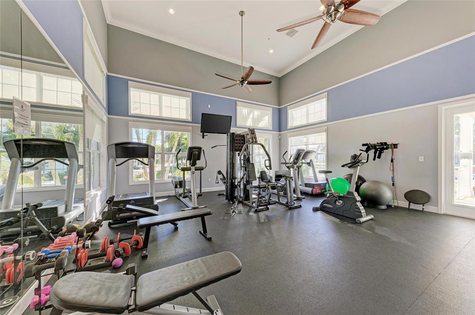 PALMA SOLA BAY CLUB PH 1 - Residential