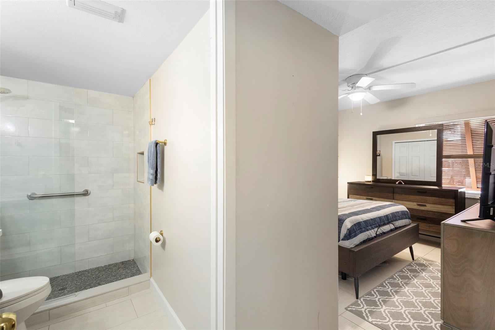 EDGEWATER CONDO APTS - Residential