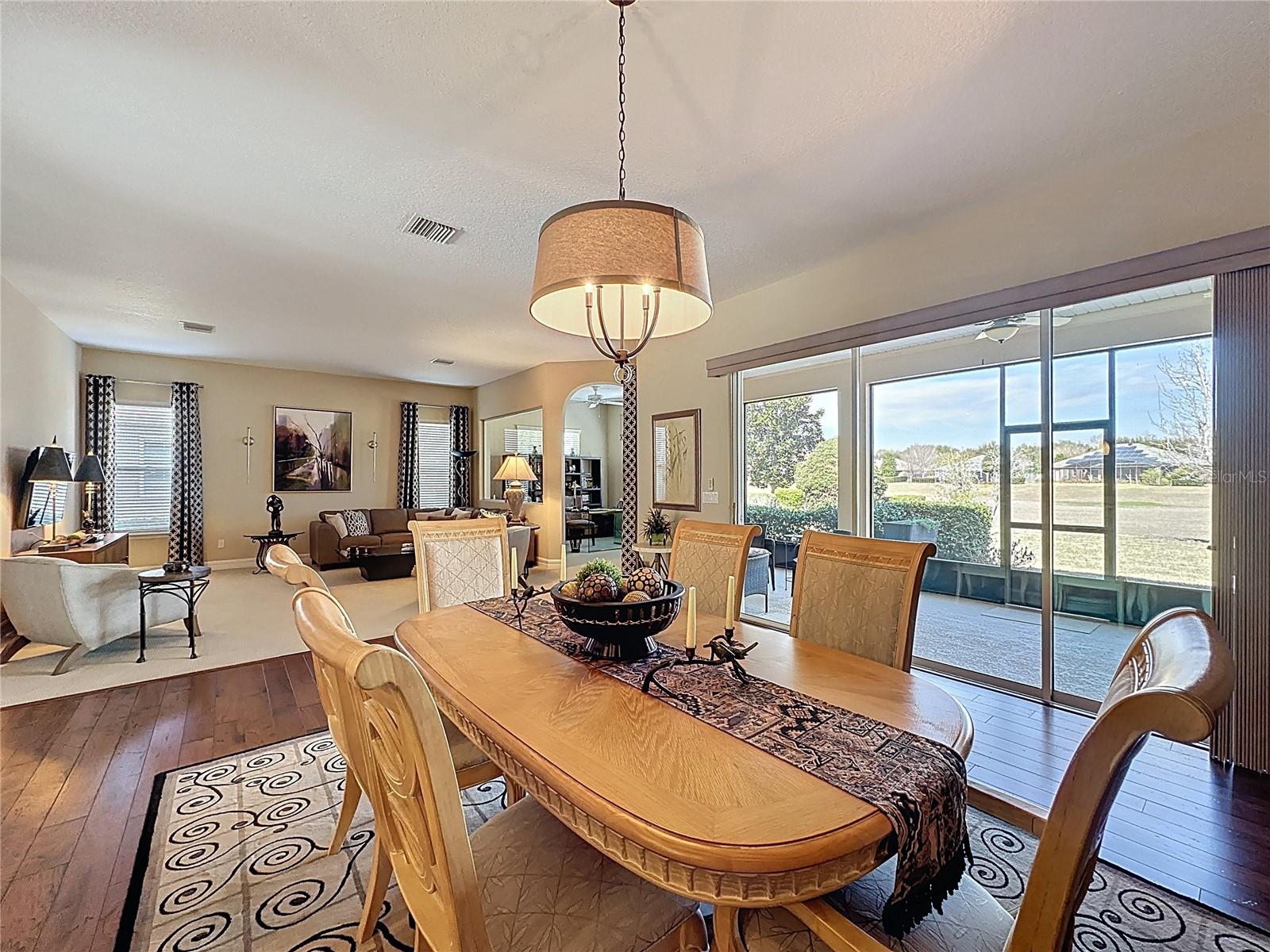 CASCADES OF GROVELAND (TRILOGY) - Residential