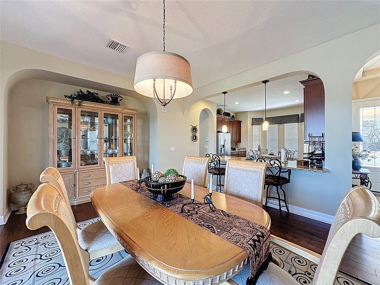 CASCADES OF GROVELAND (TRILOGY) - Residential