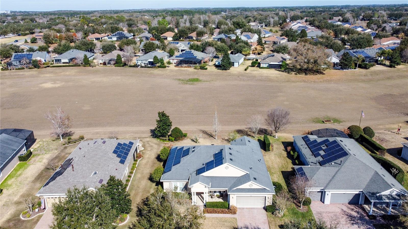 CASCADES OF GROVELAND (TRILOGY) - Residential