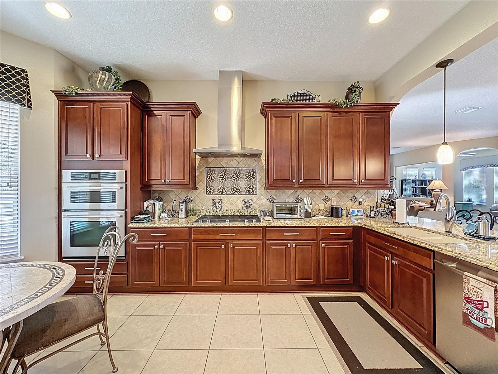 CASCADES OF GROVELAND (TRILOGY) - Residential