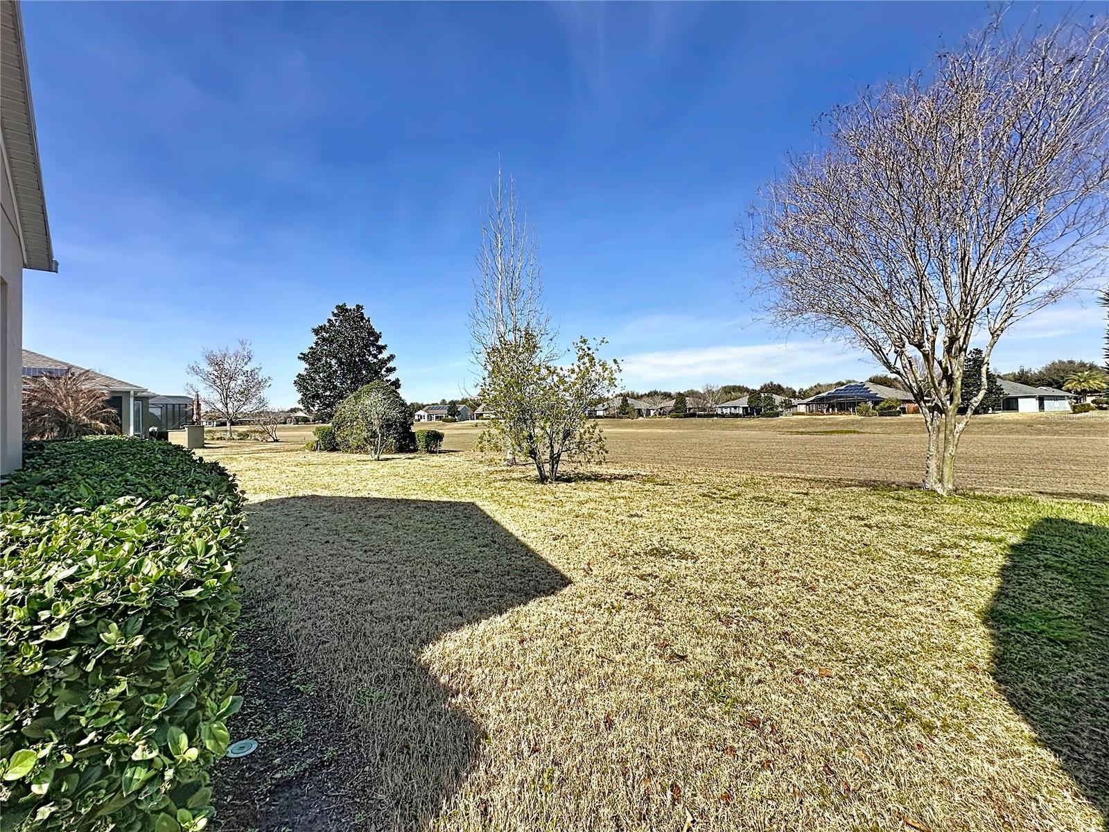 CASCADES OF GROVELAND (TRILOGY) - Residential