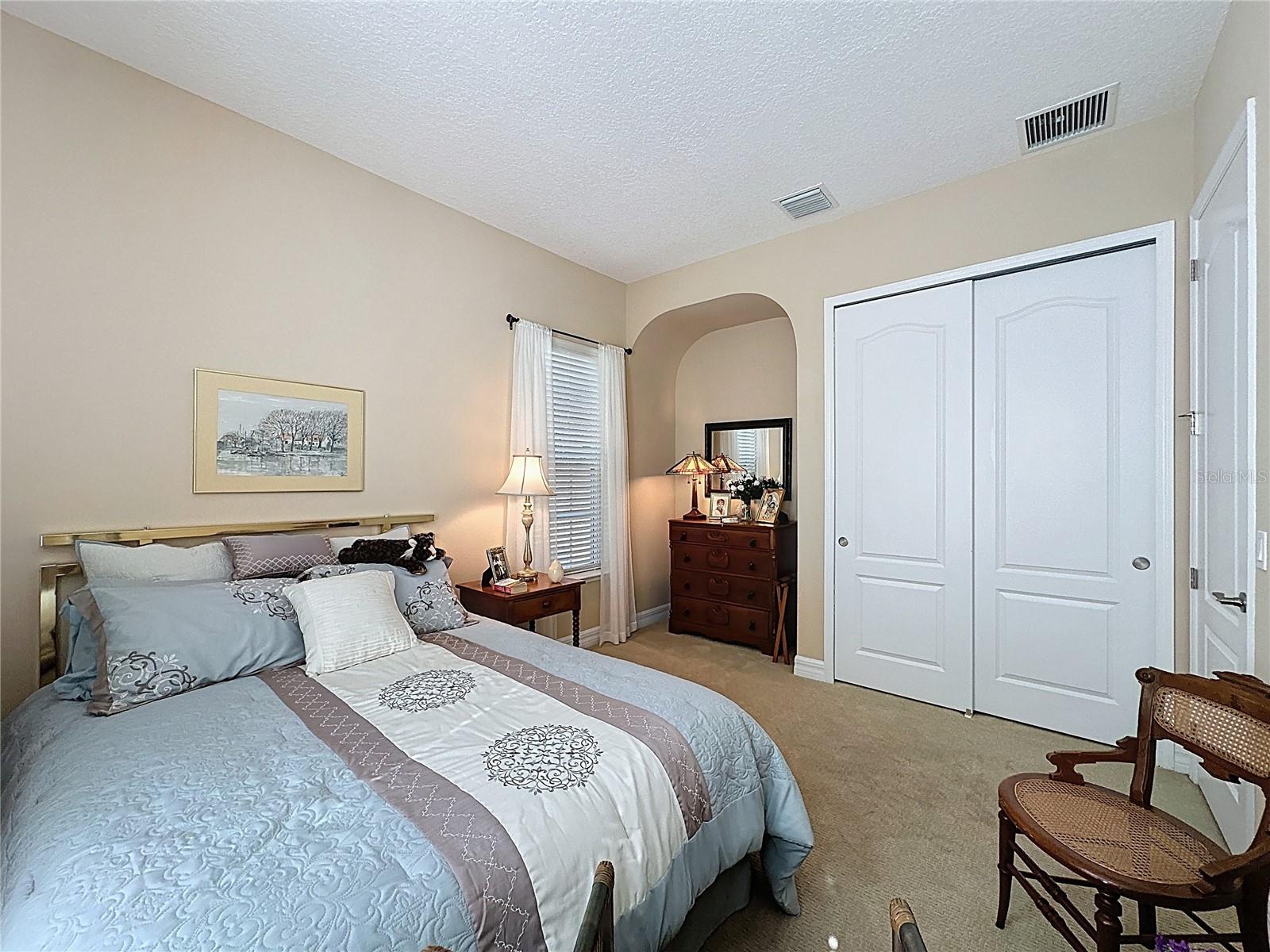 CASCADES OF GROVELAND (TRILOGY) - Residential