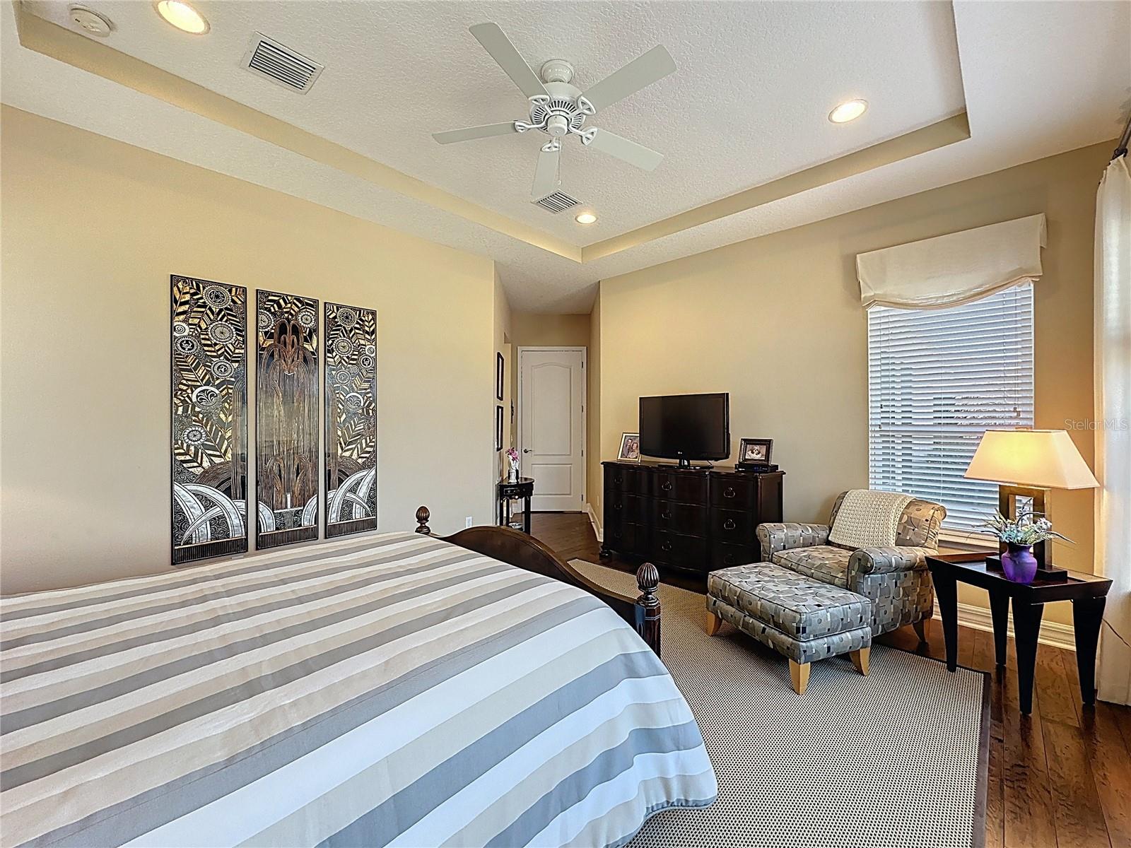 CASCADES OF GROVELAND (TRILOGY) - Residential