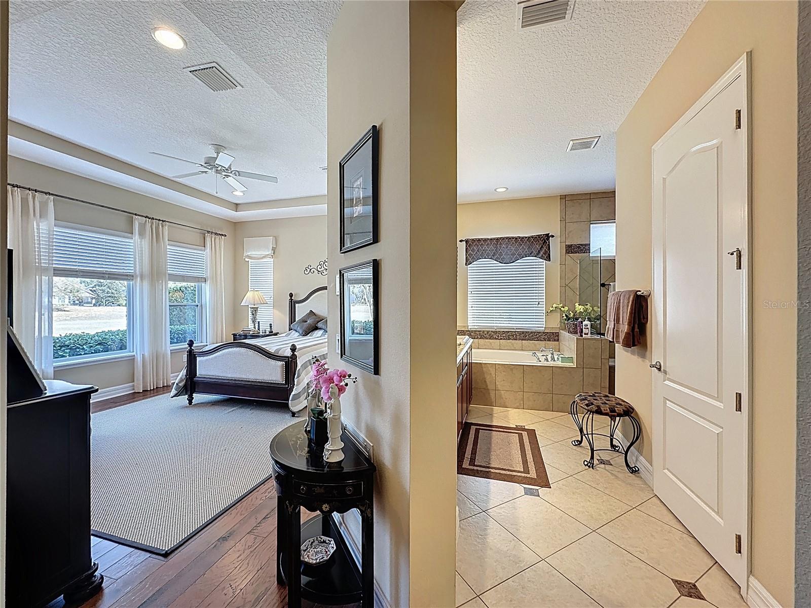 CASCADES OF GROVELAND (TRILOGY) - Residential