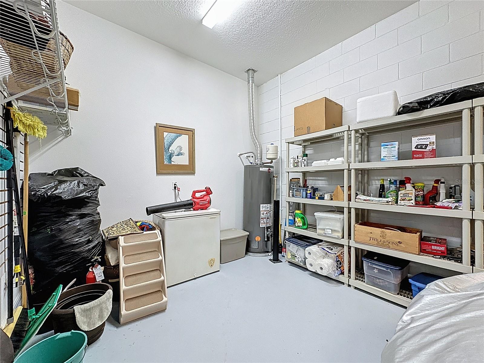 CASCADES OF GROVELAND (TRILOGY) - Residential