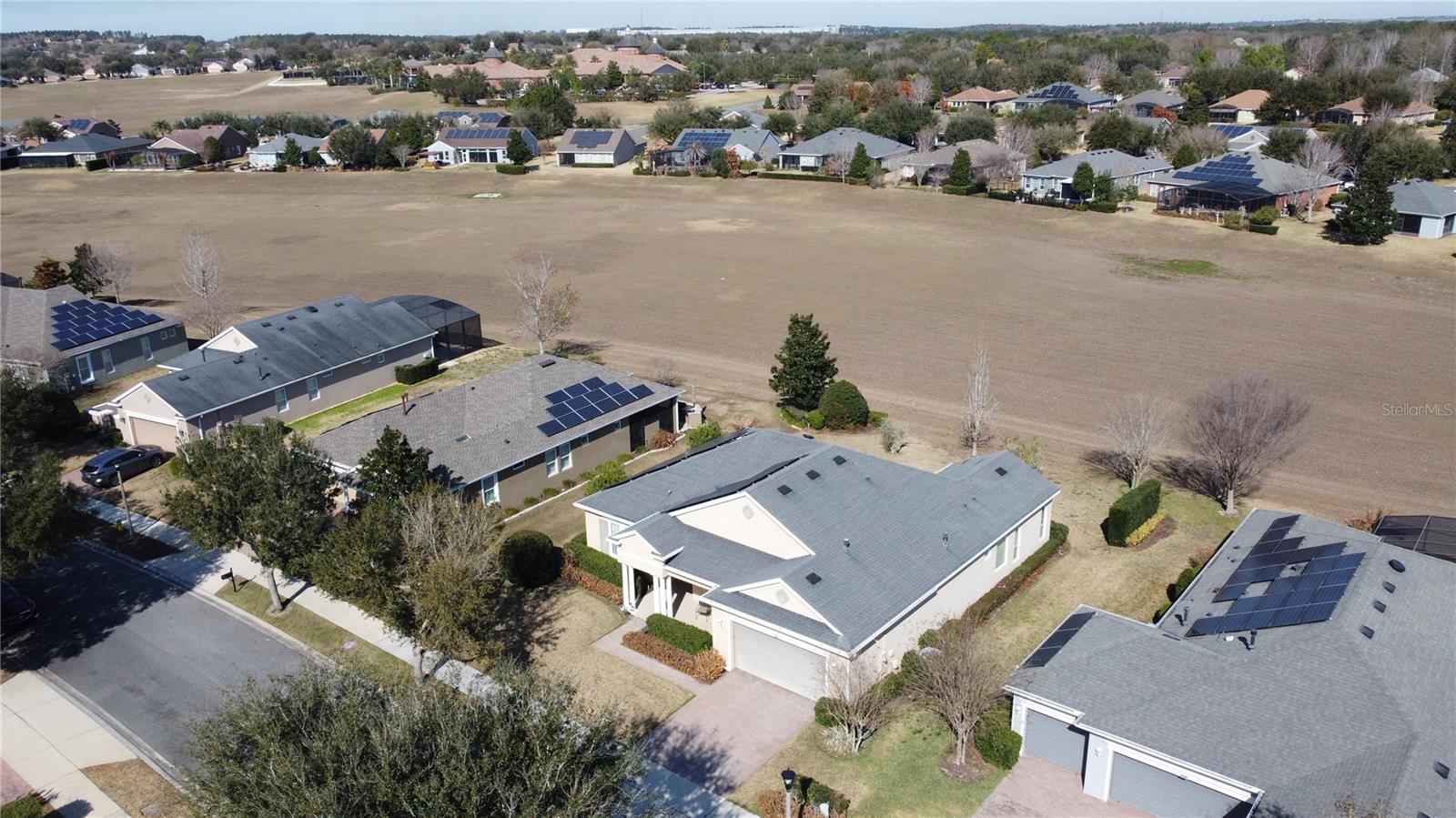 CASCADES OF GROVELAND (TRILOGY) - Residential