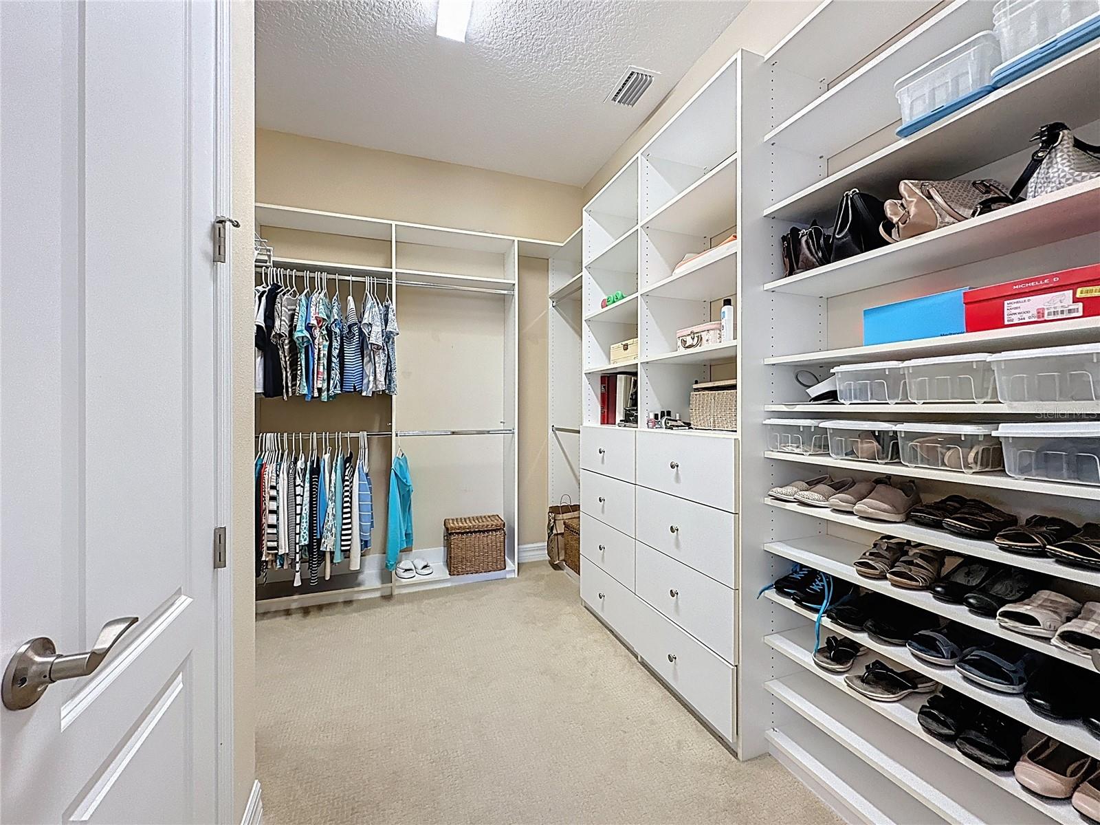 CASCADES OF GROVELAND (TRILOGY) - Residential