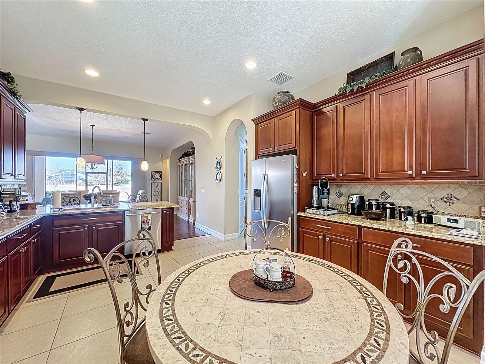 CASCADES OF GROVELAND (TRILOGY) - Residential