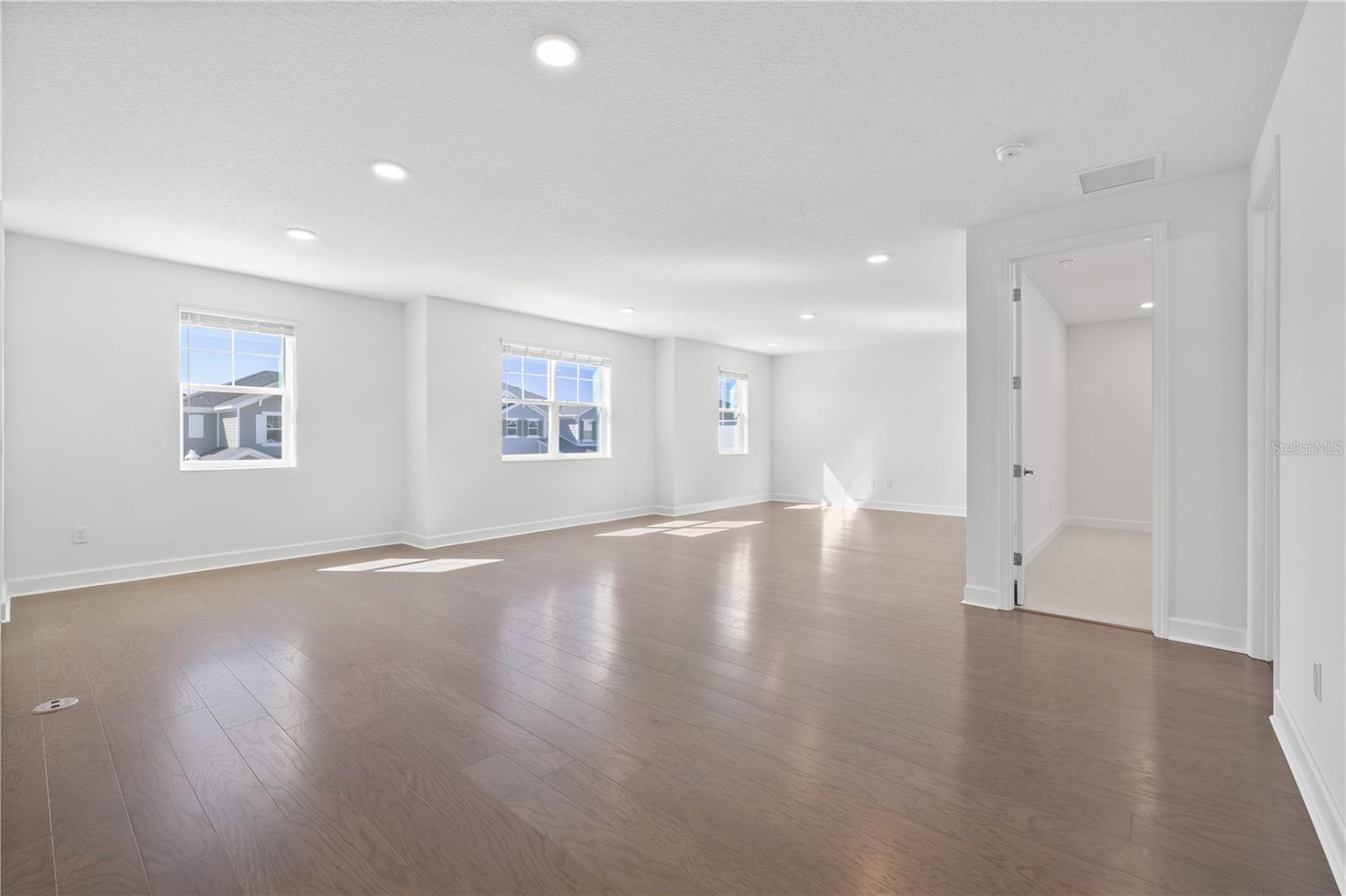 LAKE STAR AT OVATION PHASE 1B - Residential