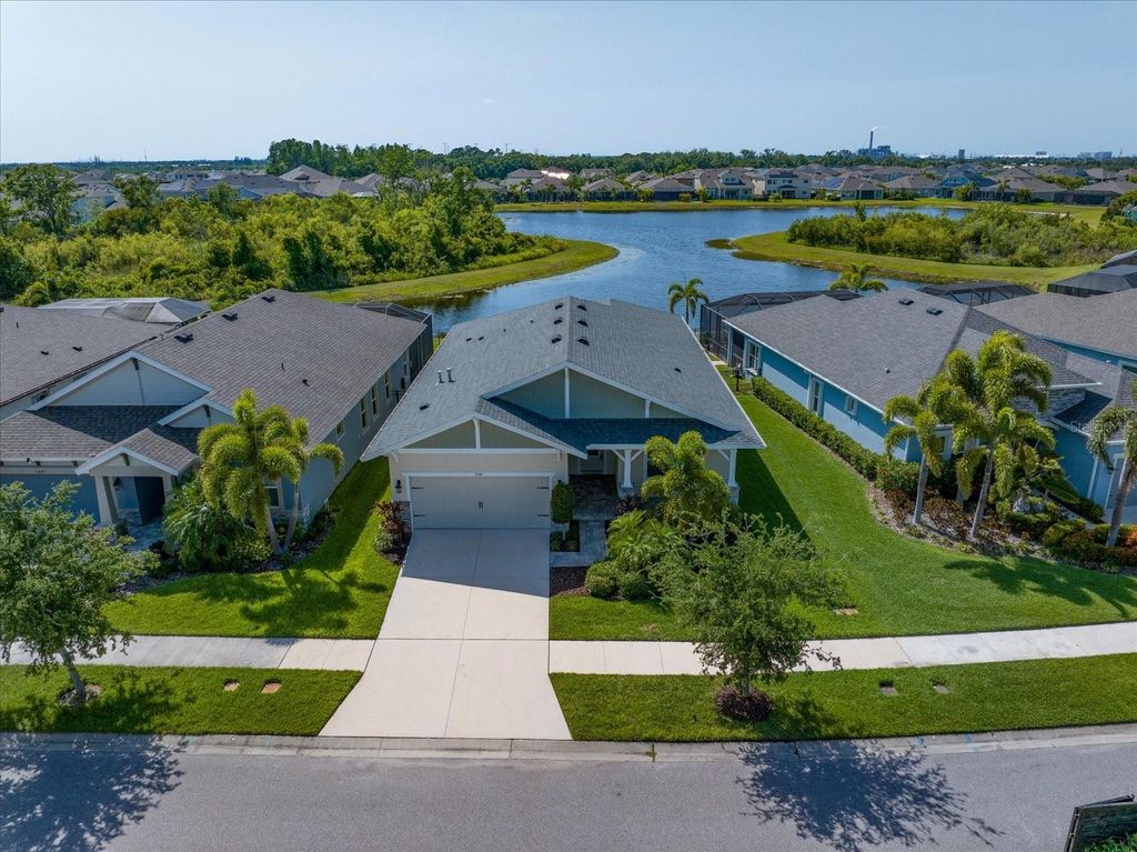 Photo of 5547 Silver Sun Drive, Apollo Beach, FL 33572 (MLS # TB8385962)