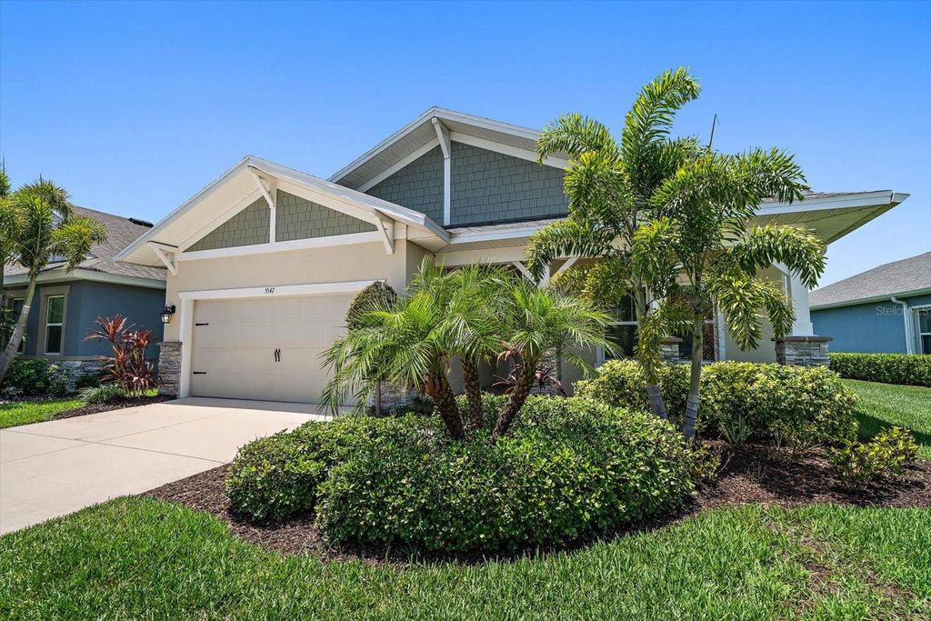 Photo of 5547 Silver Sun Drive, Apollo Beach, FL 33572 (MLS # TB8385962)