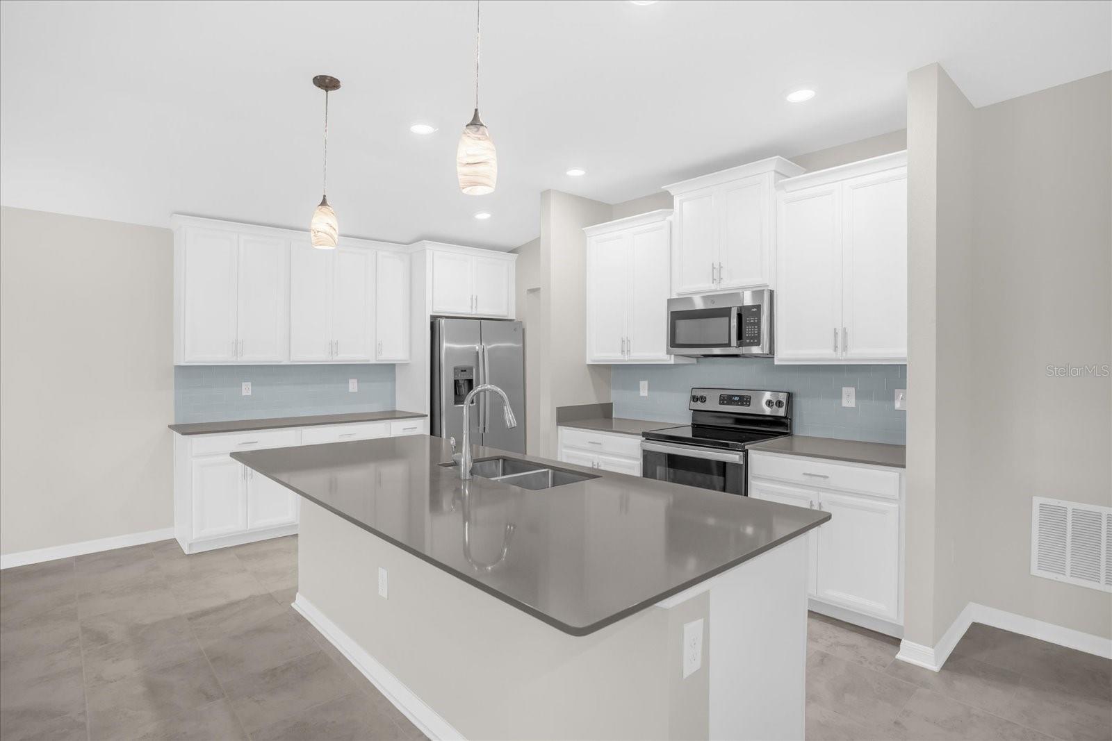 5120 TANZANITE DRIVE