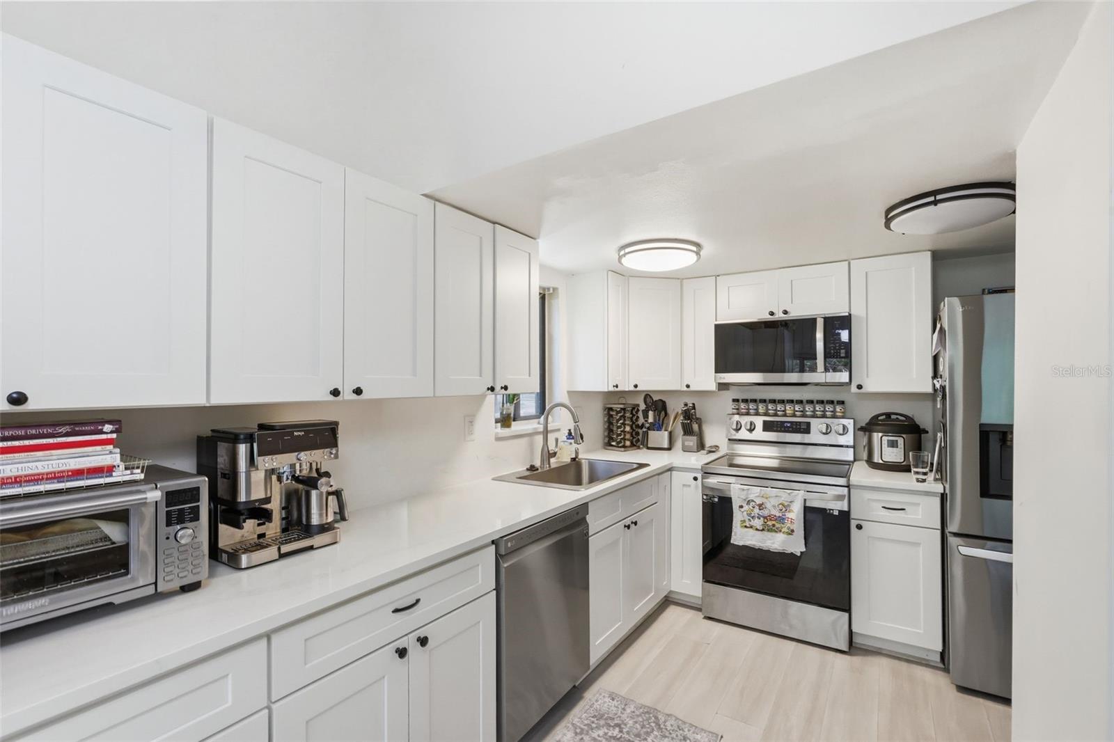 200 FAIRWAY DRIVE 200